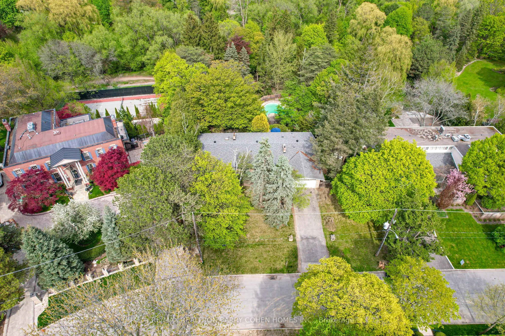 16 Wilket Road