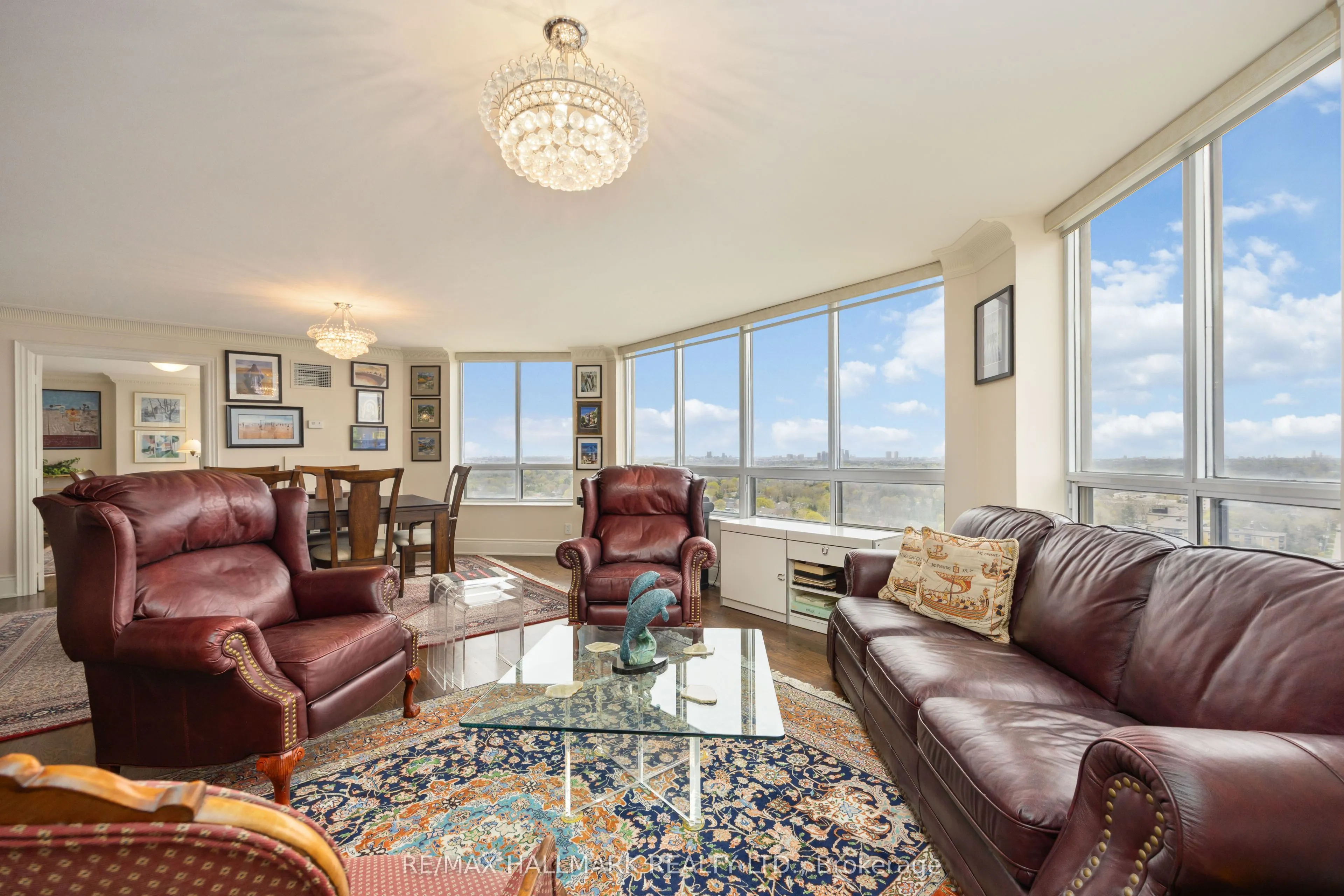 80 Harrison Garden Boulevard #1821