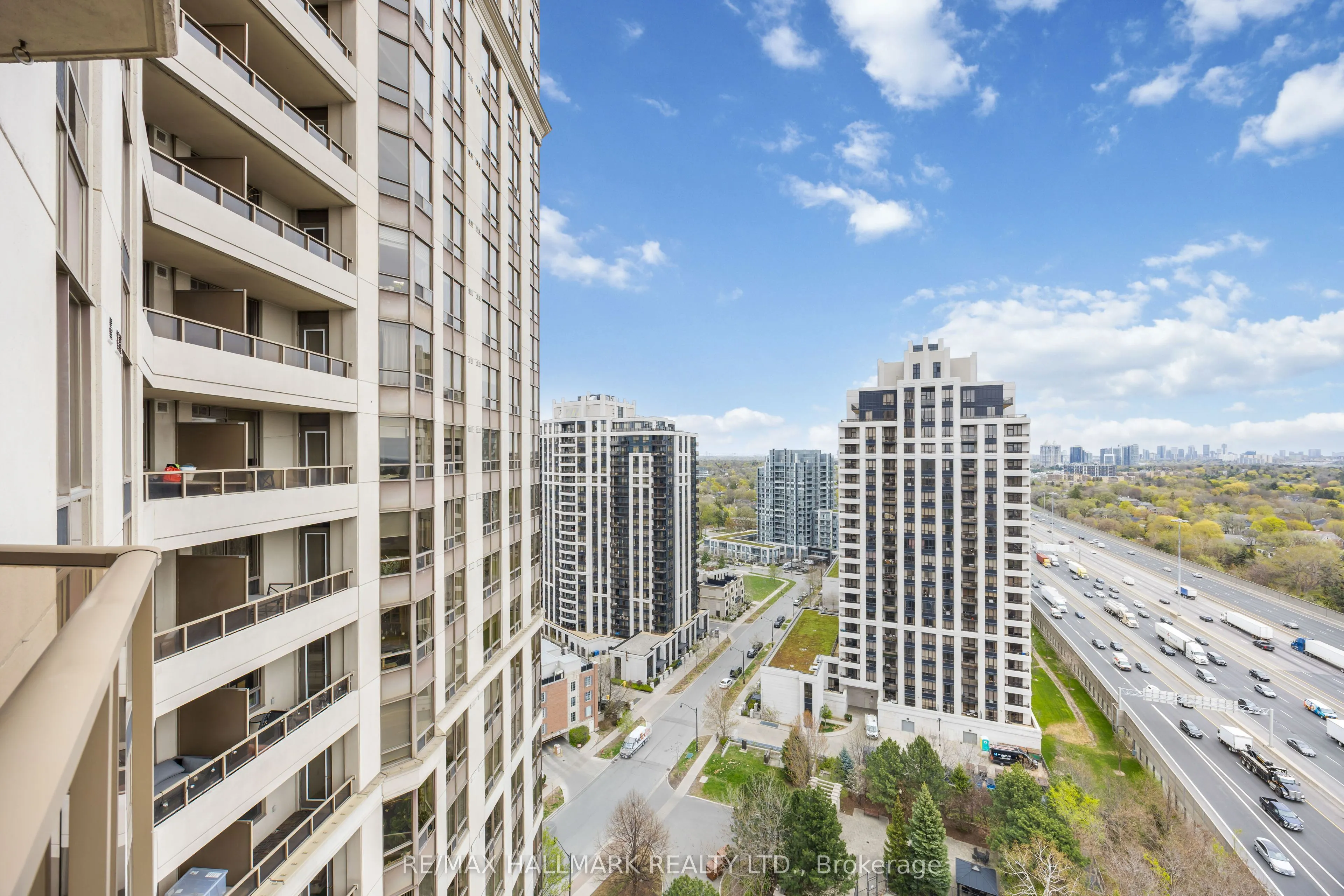 80 Harrison Garden Boulevard #1821