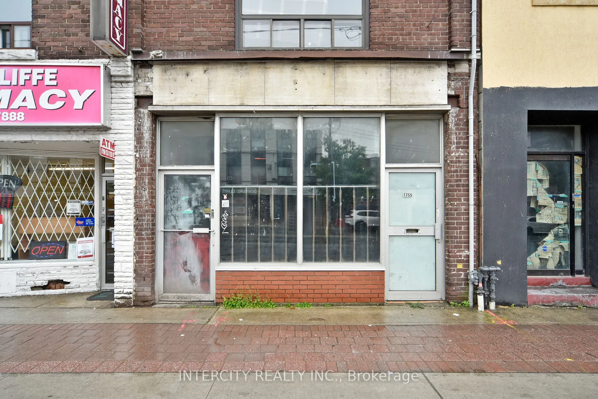 1747 - 1757 Eglinton Avenue W