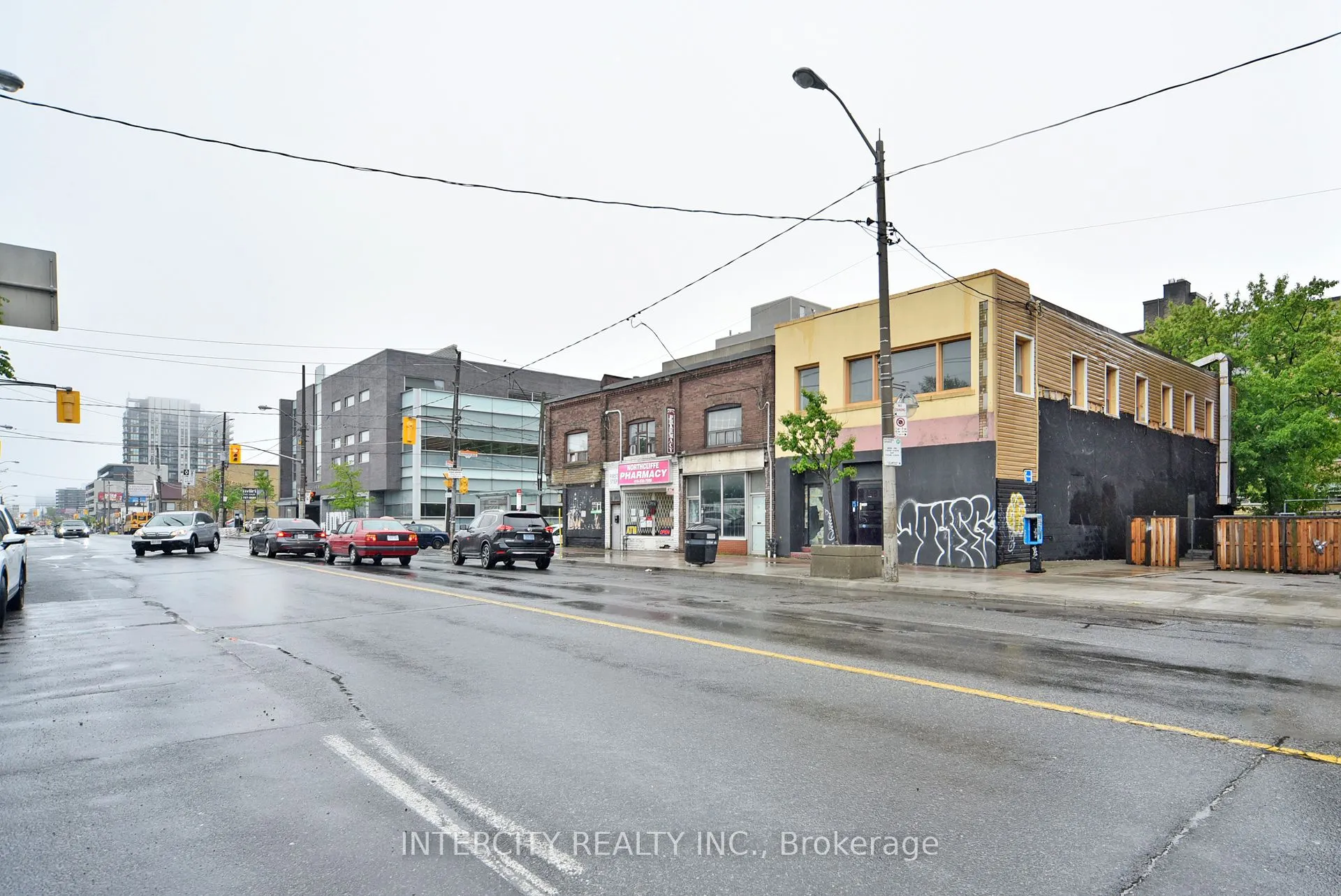 1747 - 1757 Eglinton Avenue W