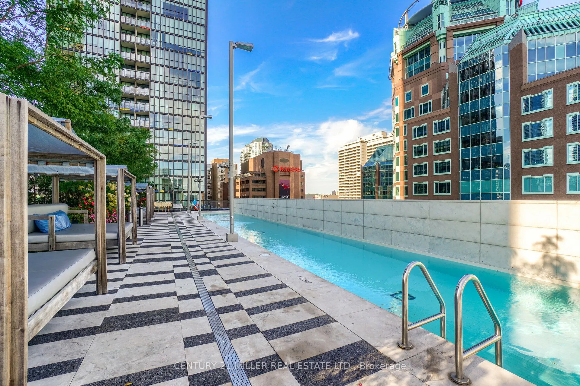 101 Charles Street E #1001