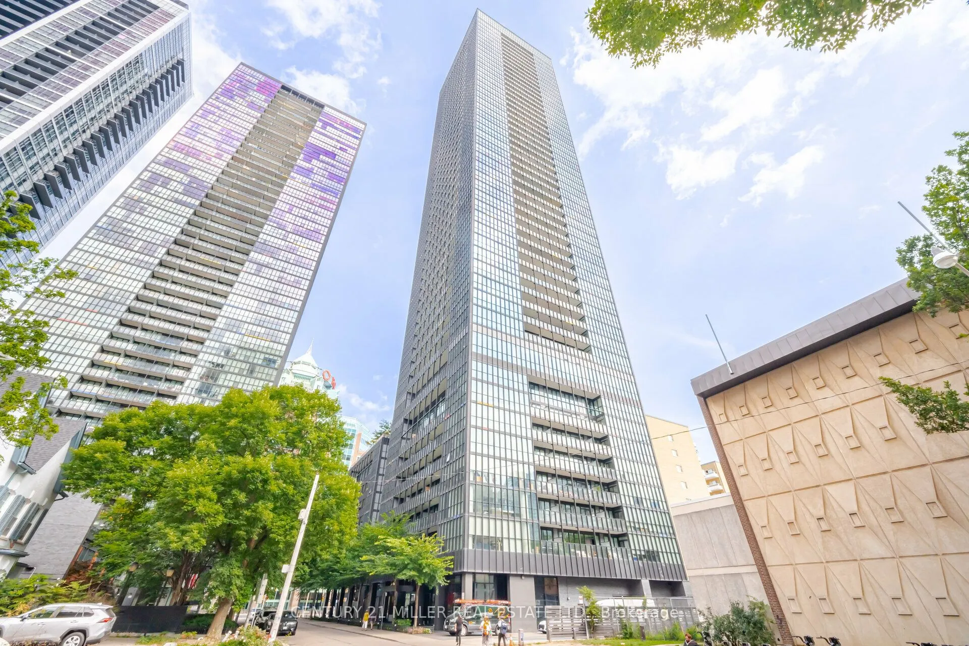 101 Charles Street E #1001