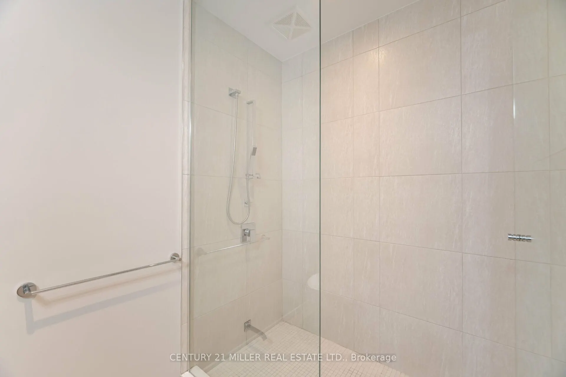 101 Charles Street E #1001