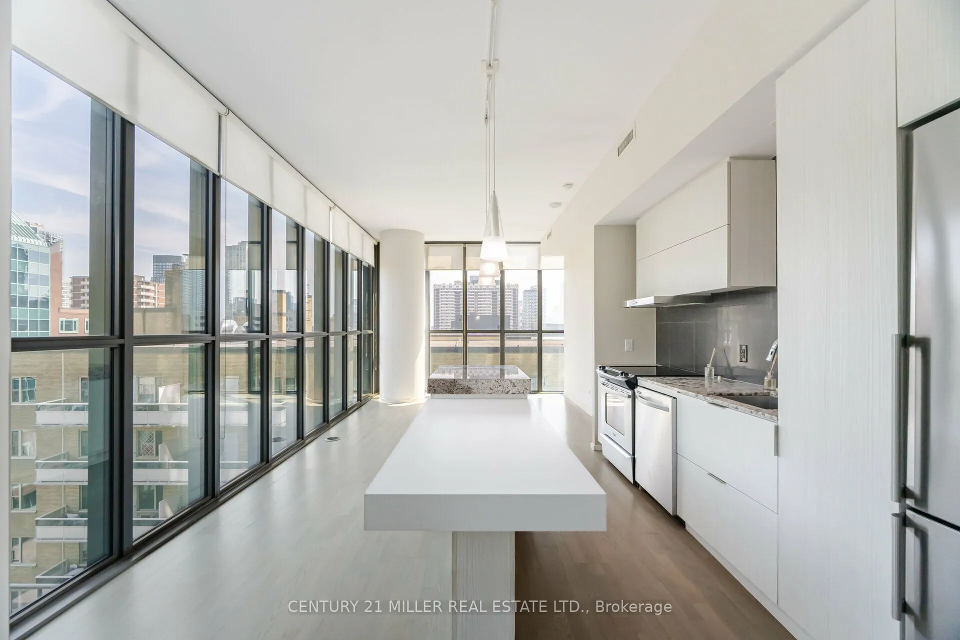 101 Charles Street E #1001