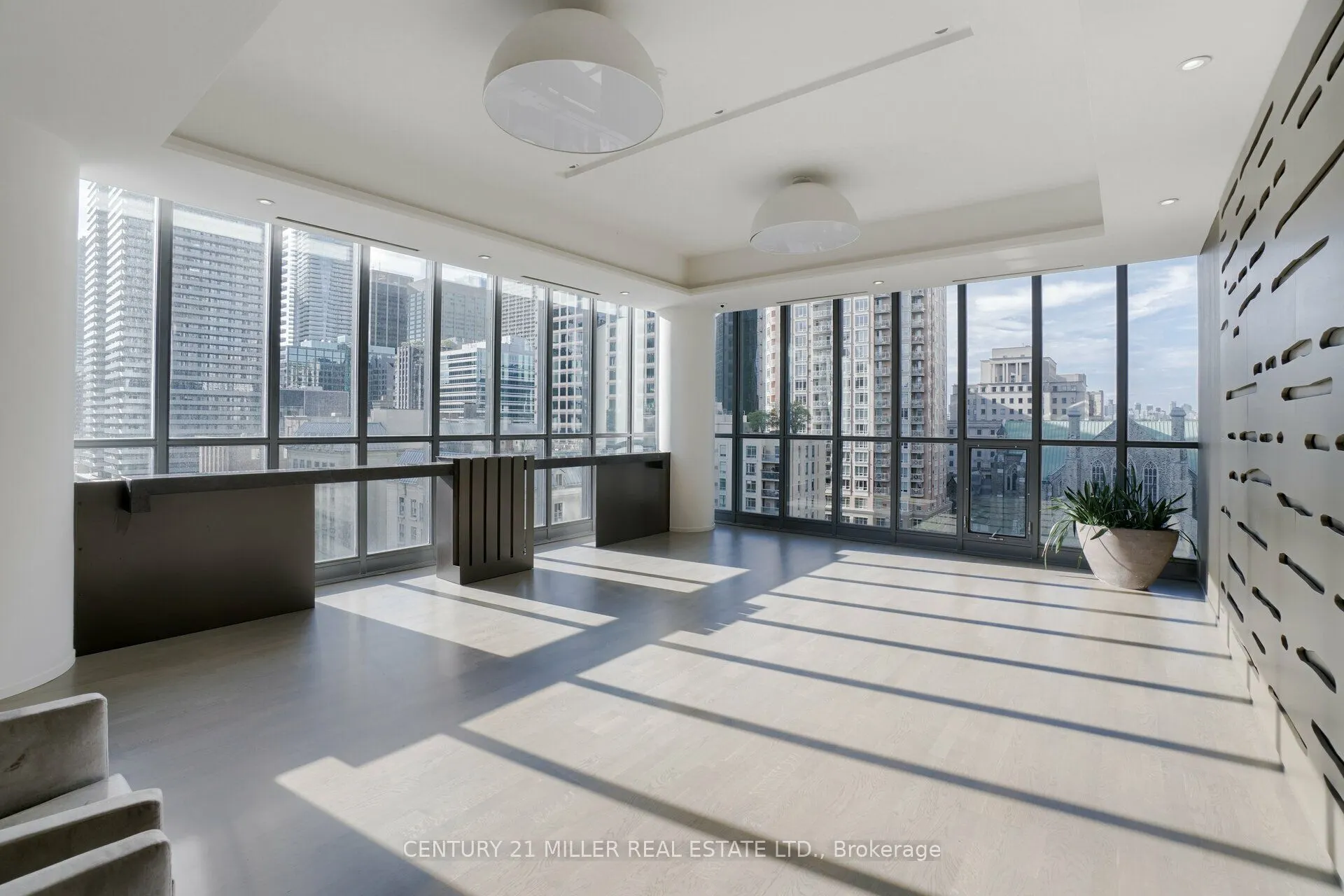 101 Charles Street E #1001