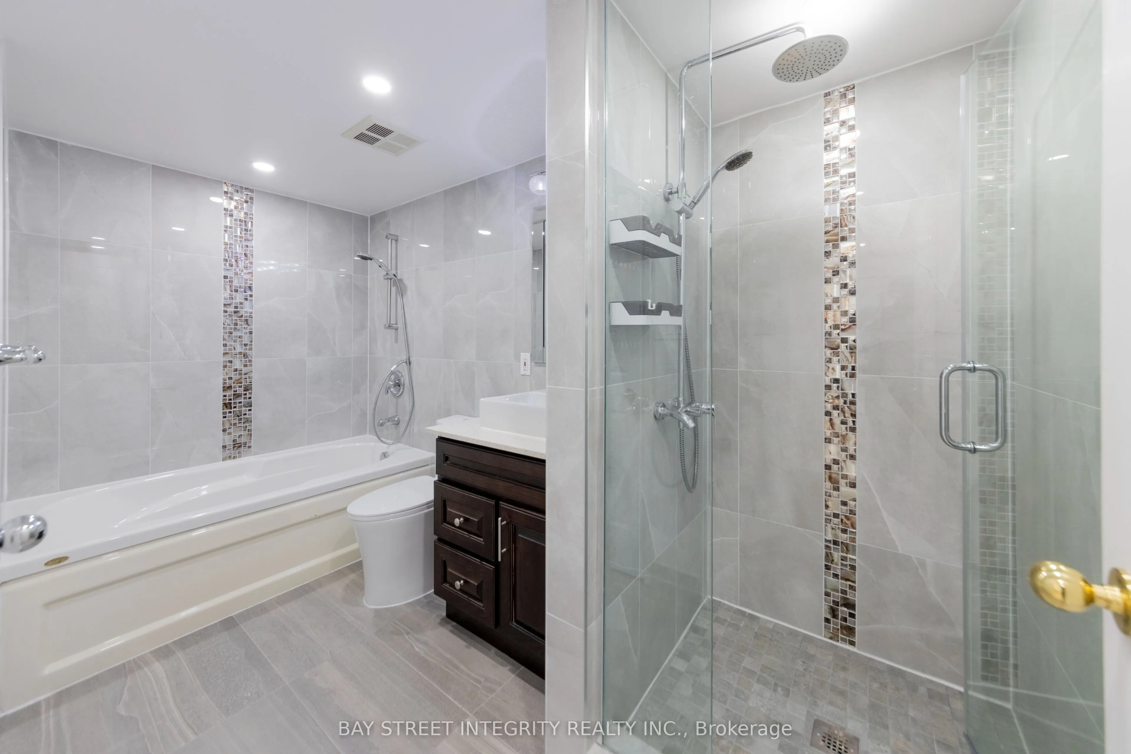 28 Hollywood Avenue, #1210