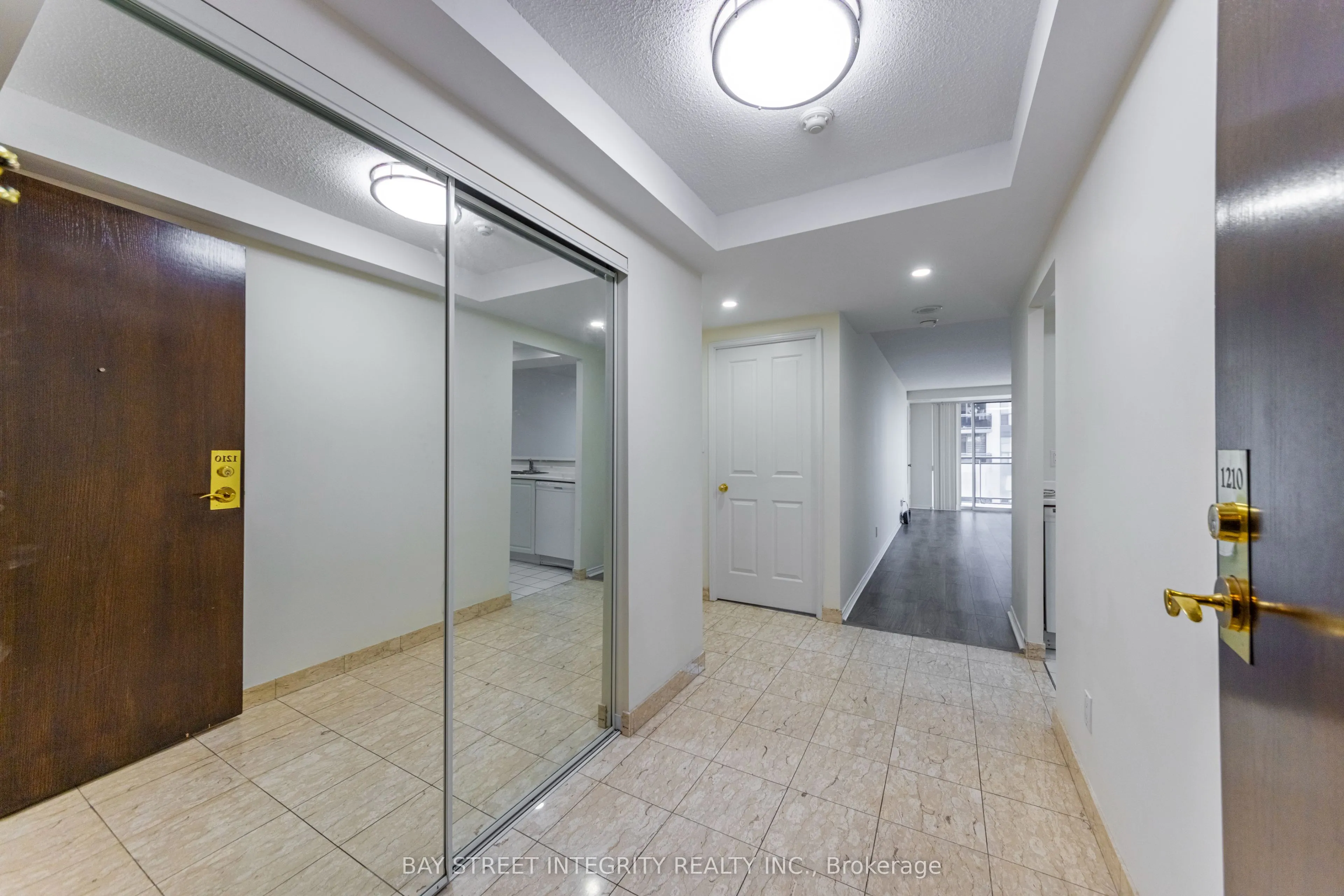 28 Hollywood Avenue, #1210