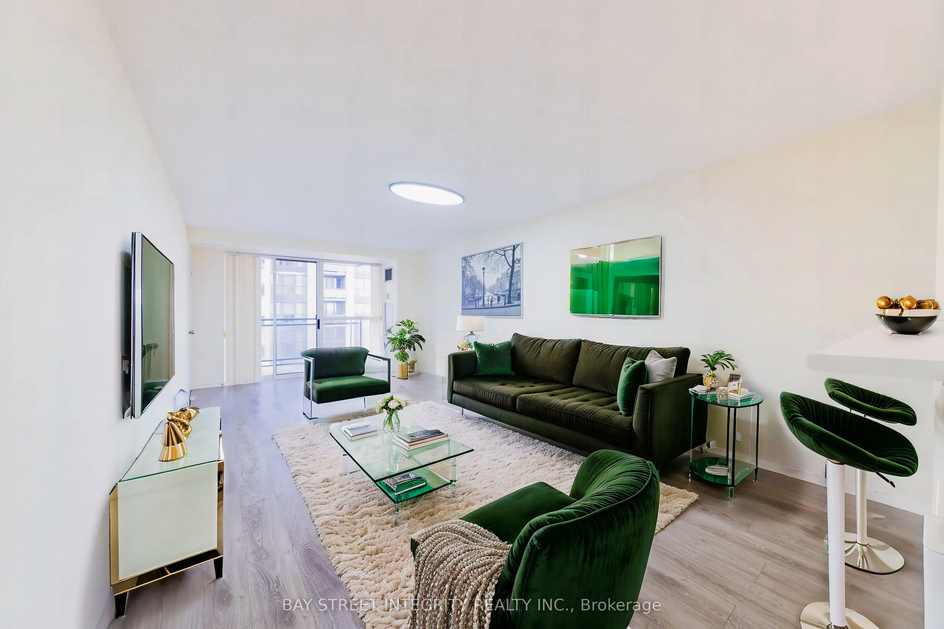 28 Hollywood Avenue, #1210