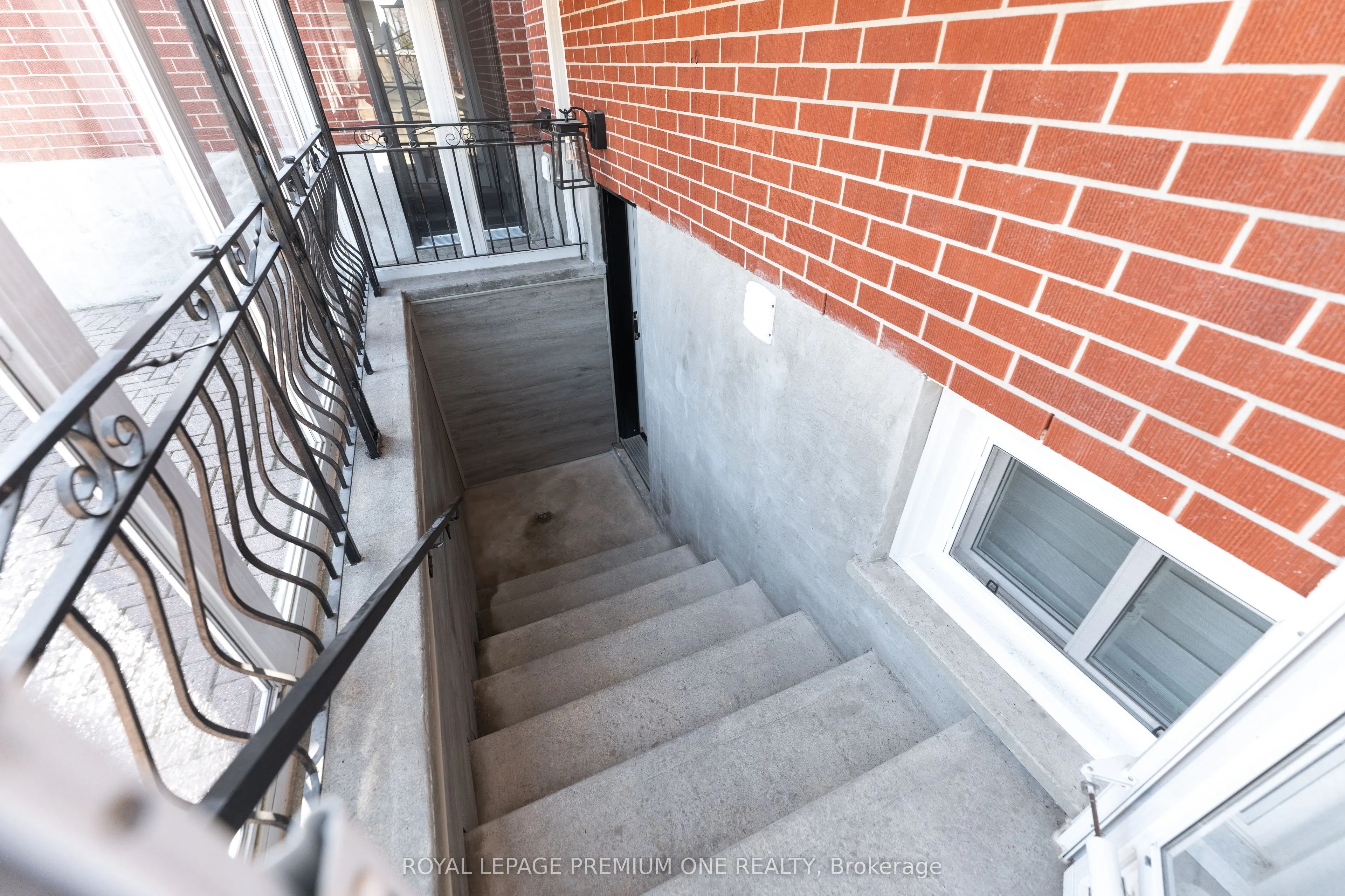 286 Waterloo Avenue