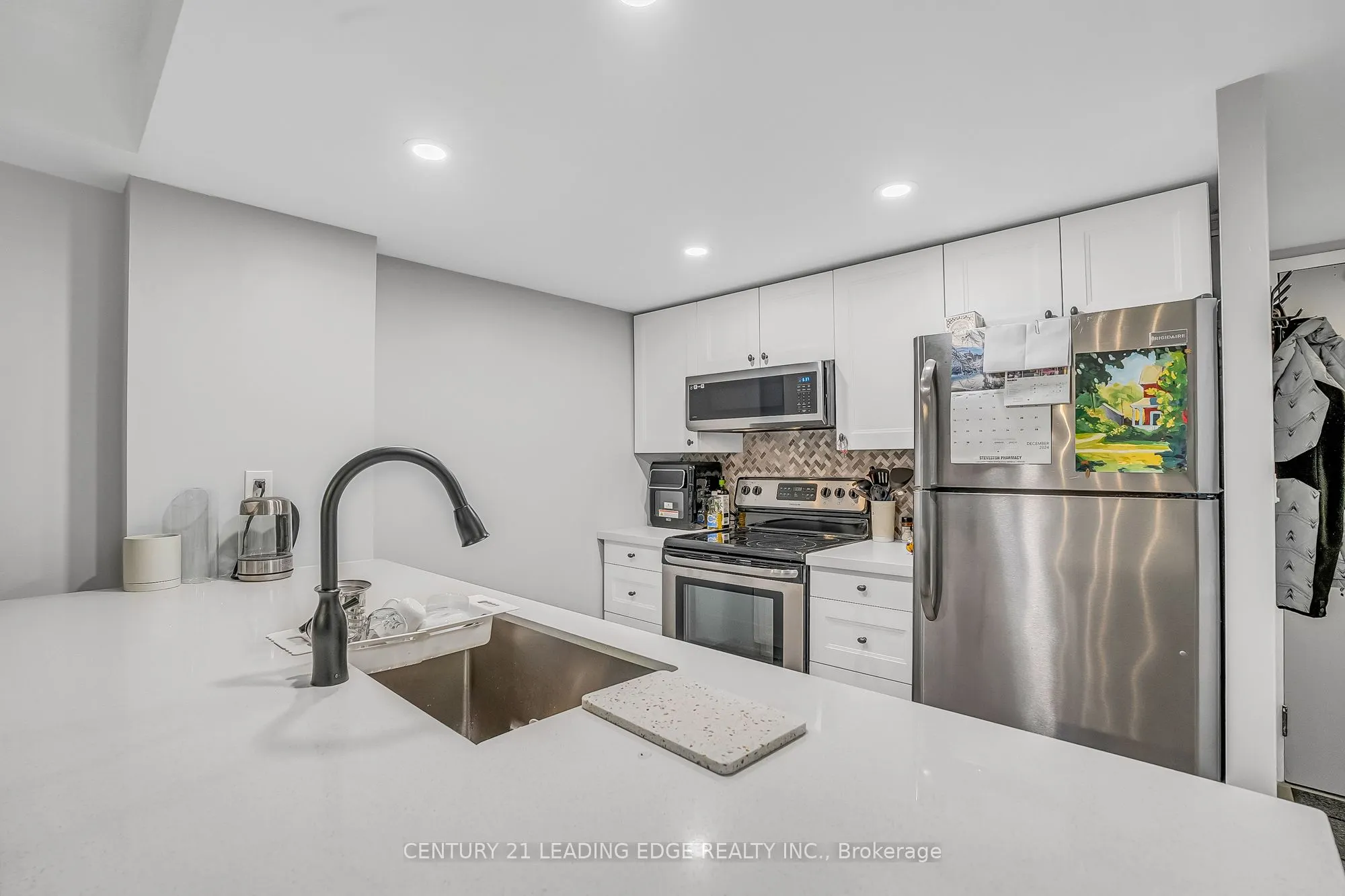 705 King Street W, #805
