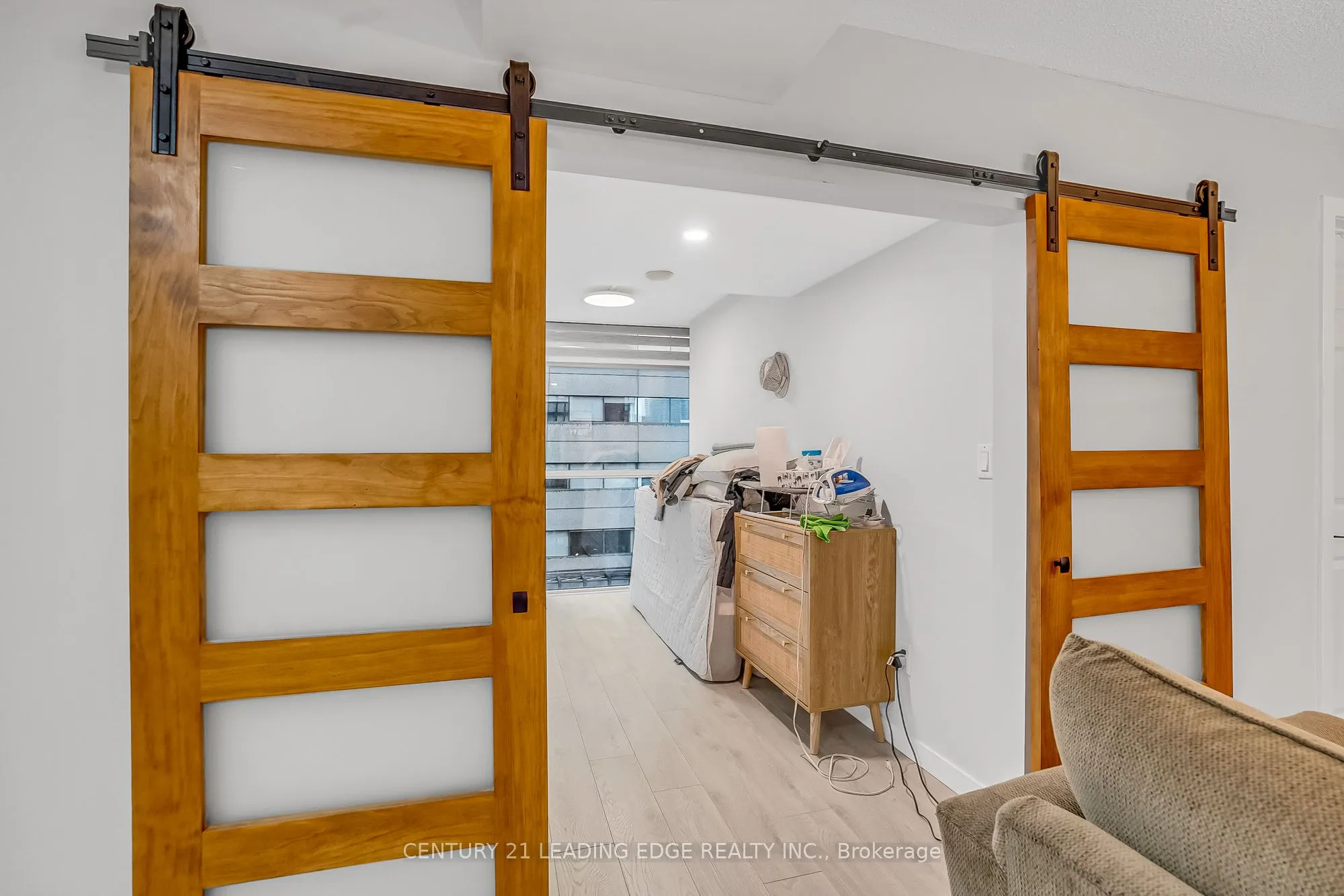 705 King Street W, #805