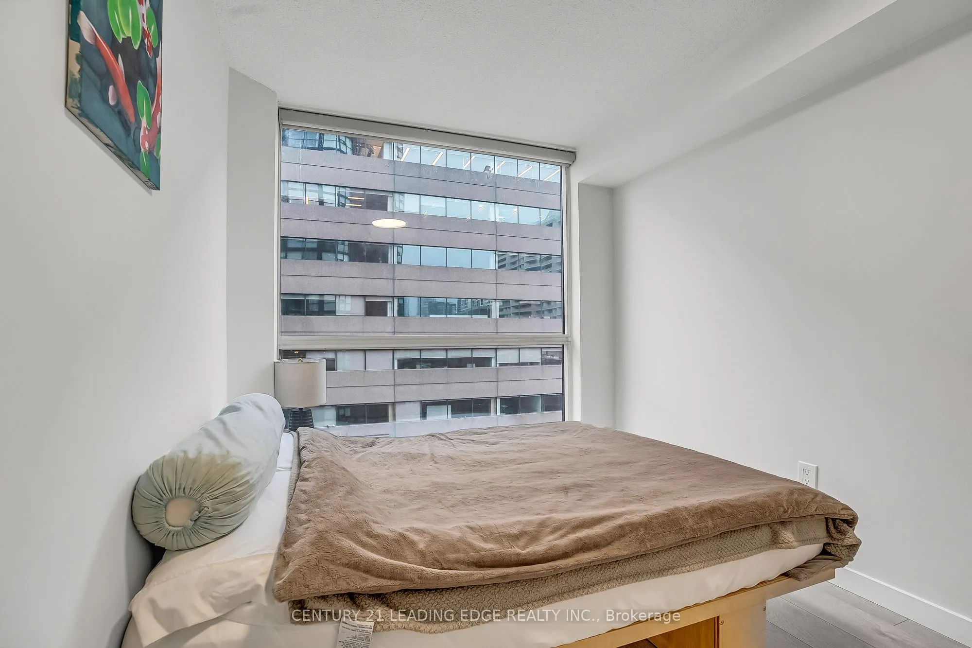 705 King Street W, #805