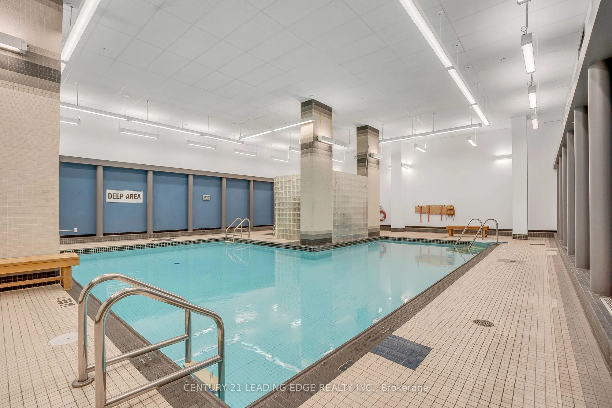 705 King Street W, #805