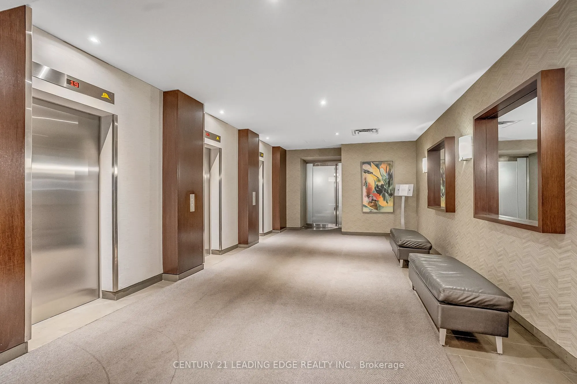705 King Street W, #805