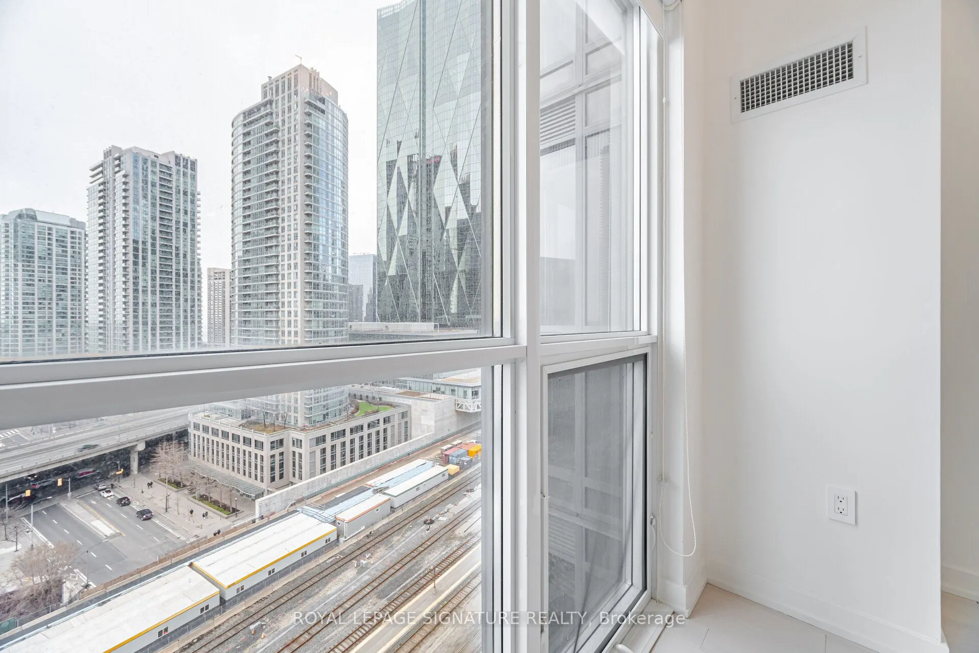 1 The Esplanade Drive, #1501