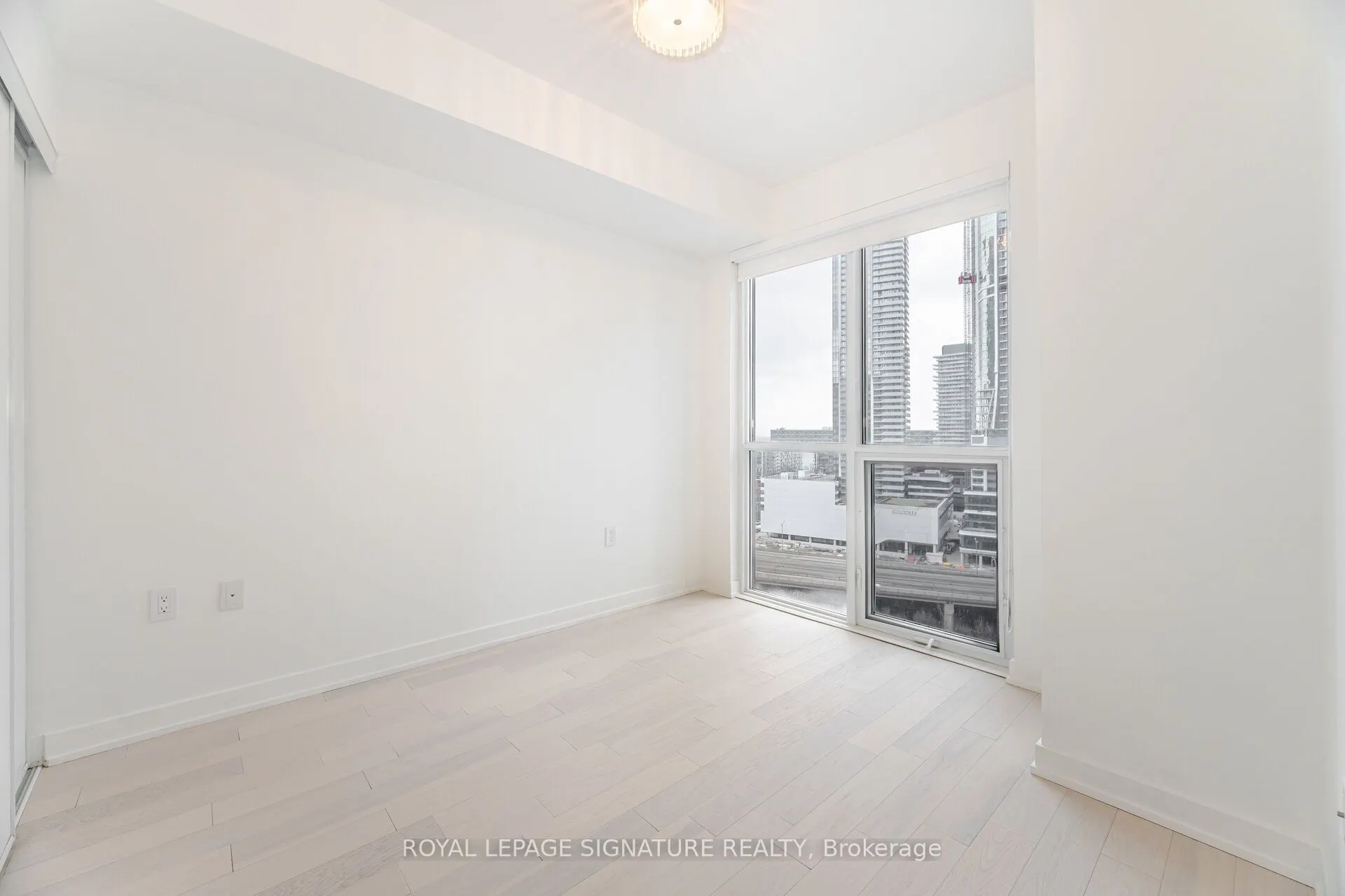 1 The Esplanade Drive, #1501