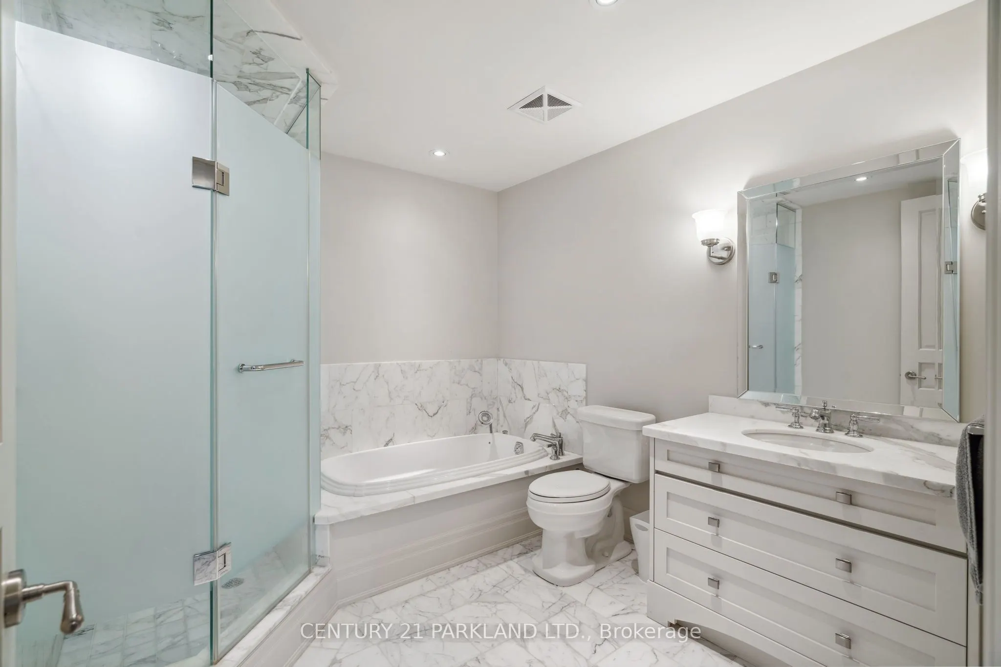 155 St Clair Avenue W, #409