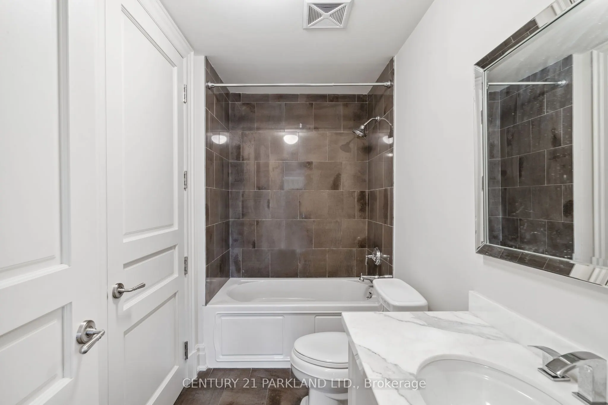 155 St Clair Avenue W, #409