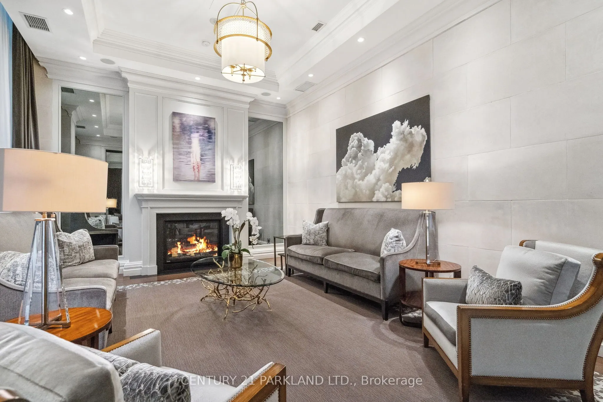 155 St Clair Avenue W, #409