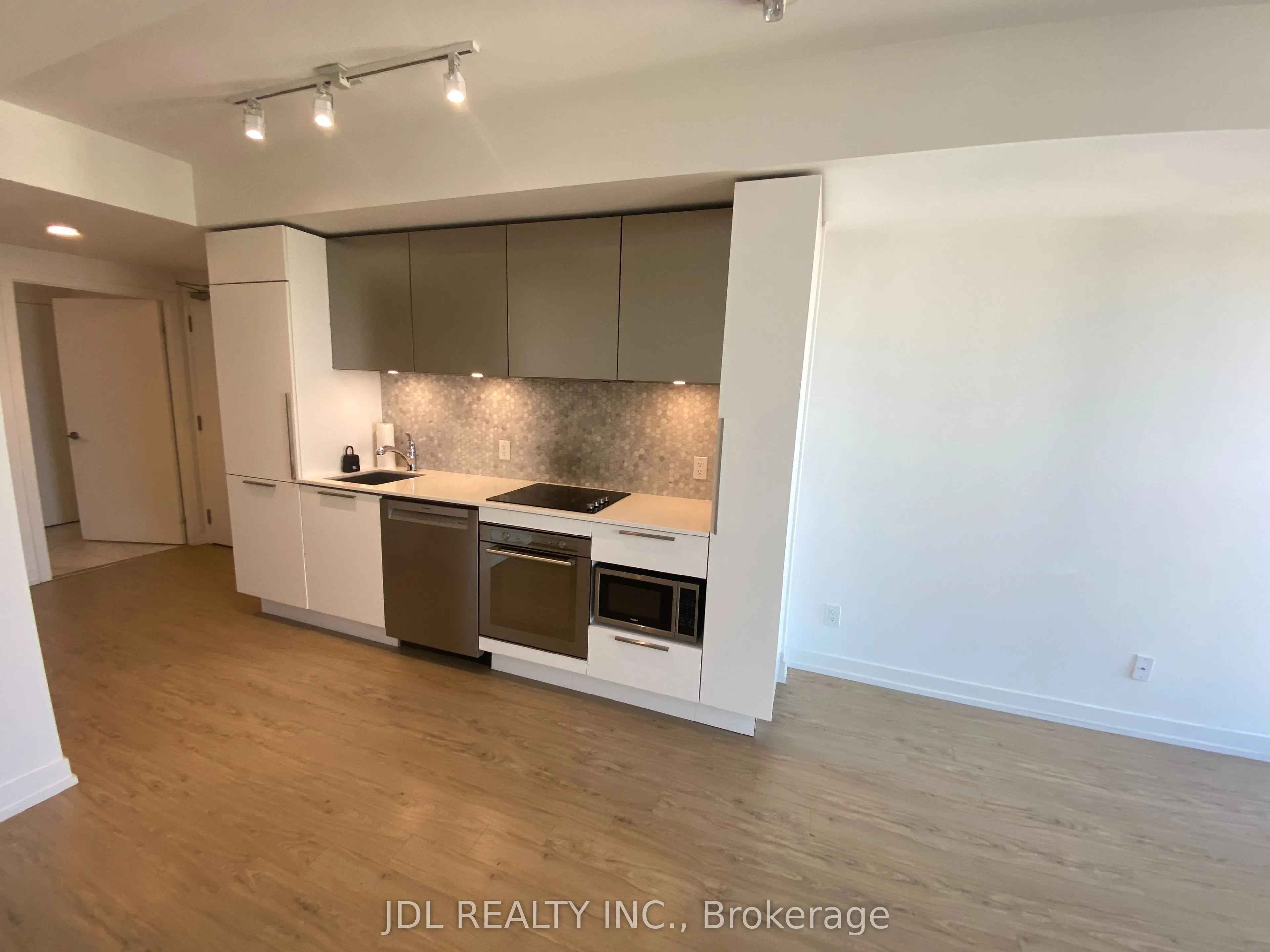 85 Wood Street E, #3315