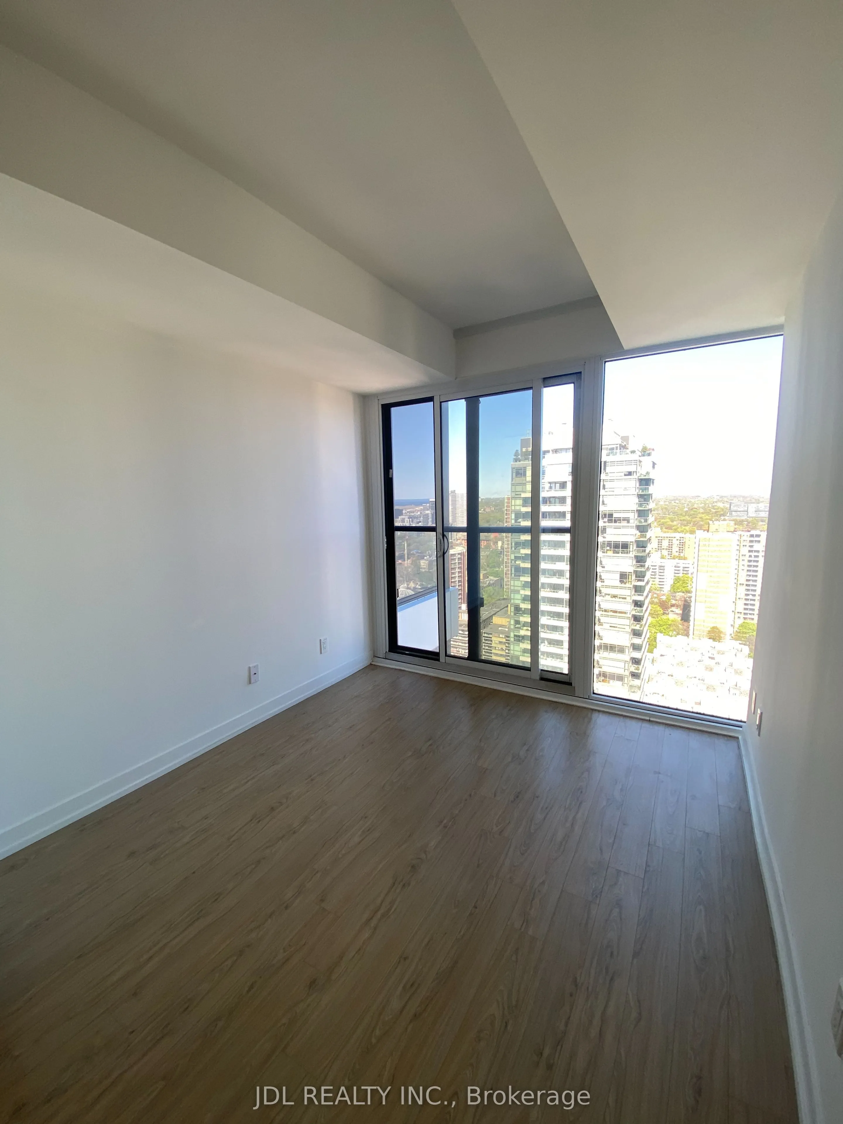 85 Wood Street E, #3315
