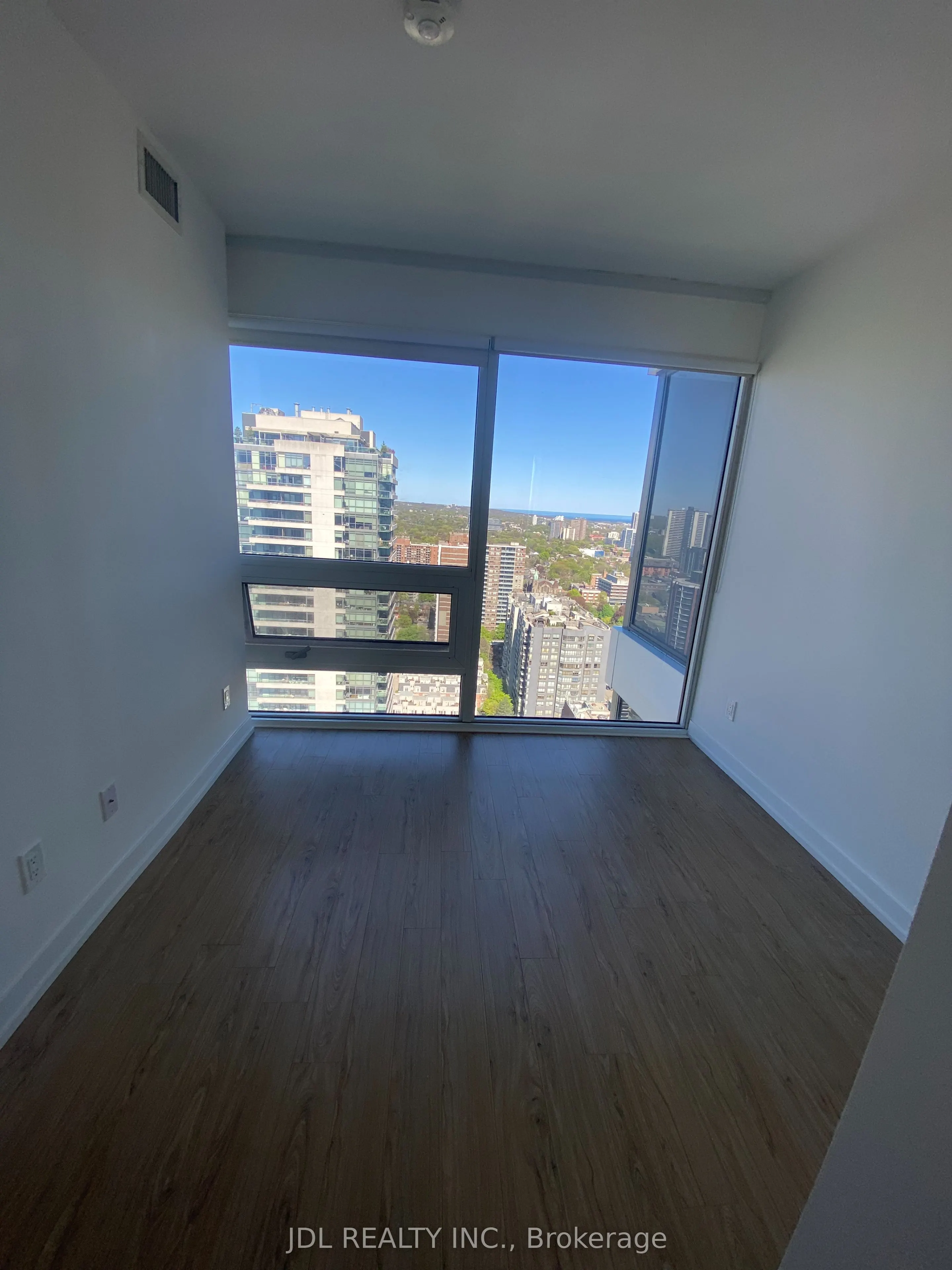 85 Wood Street E, #3315