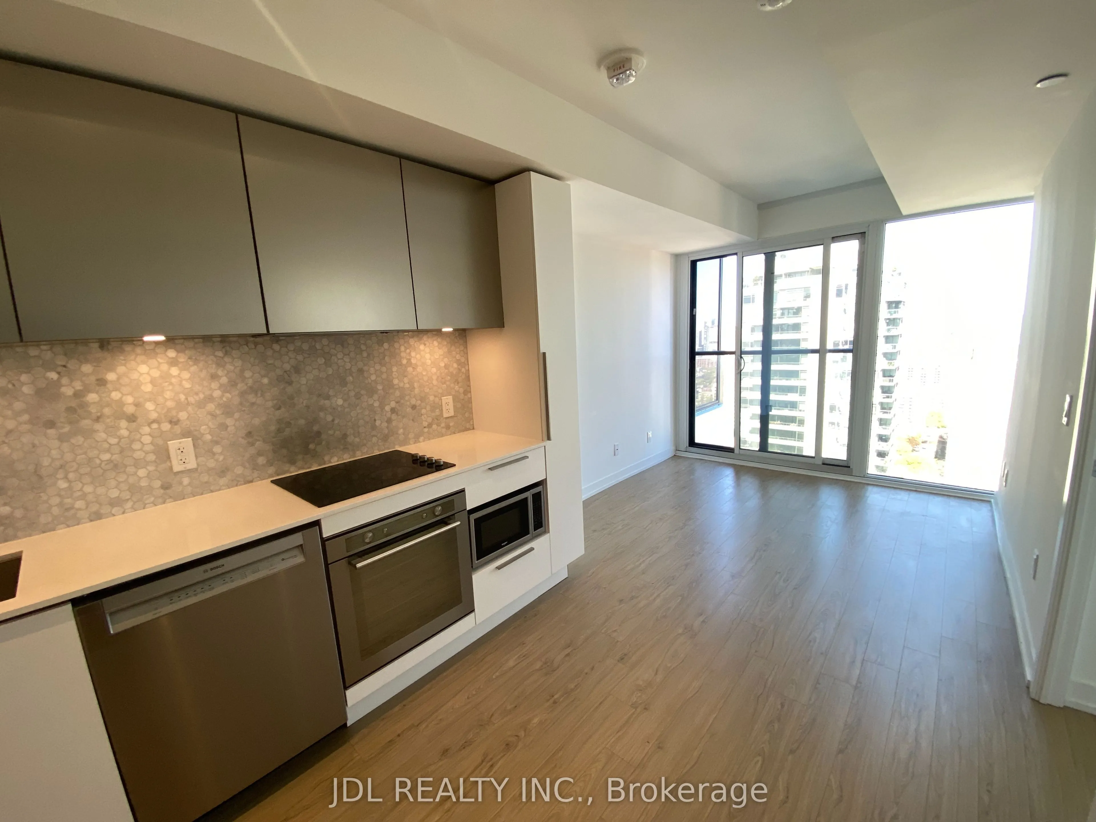 85 Wood Street E, #3315