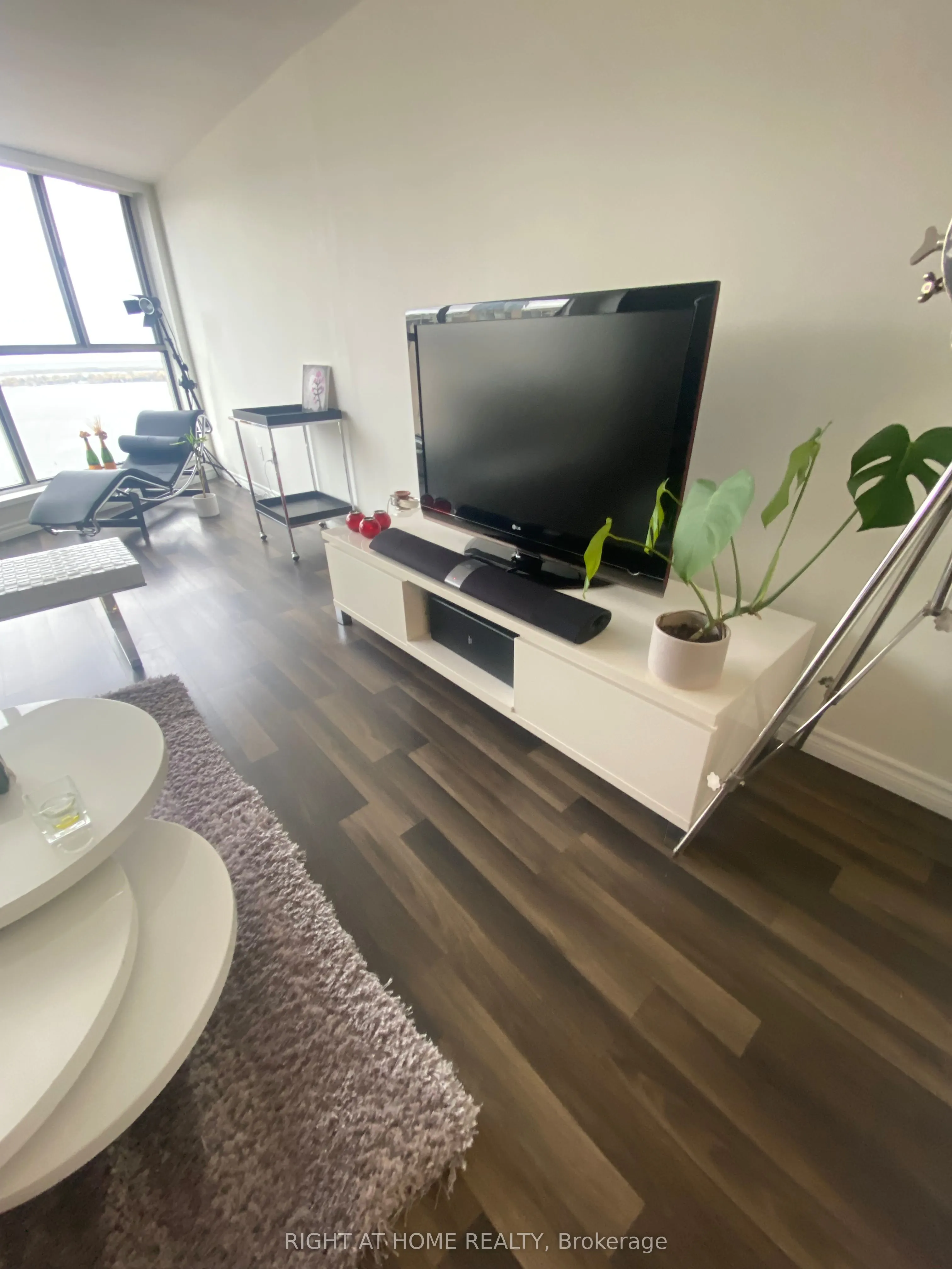 270 Queens Quay W, #3008
