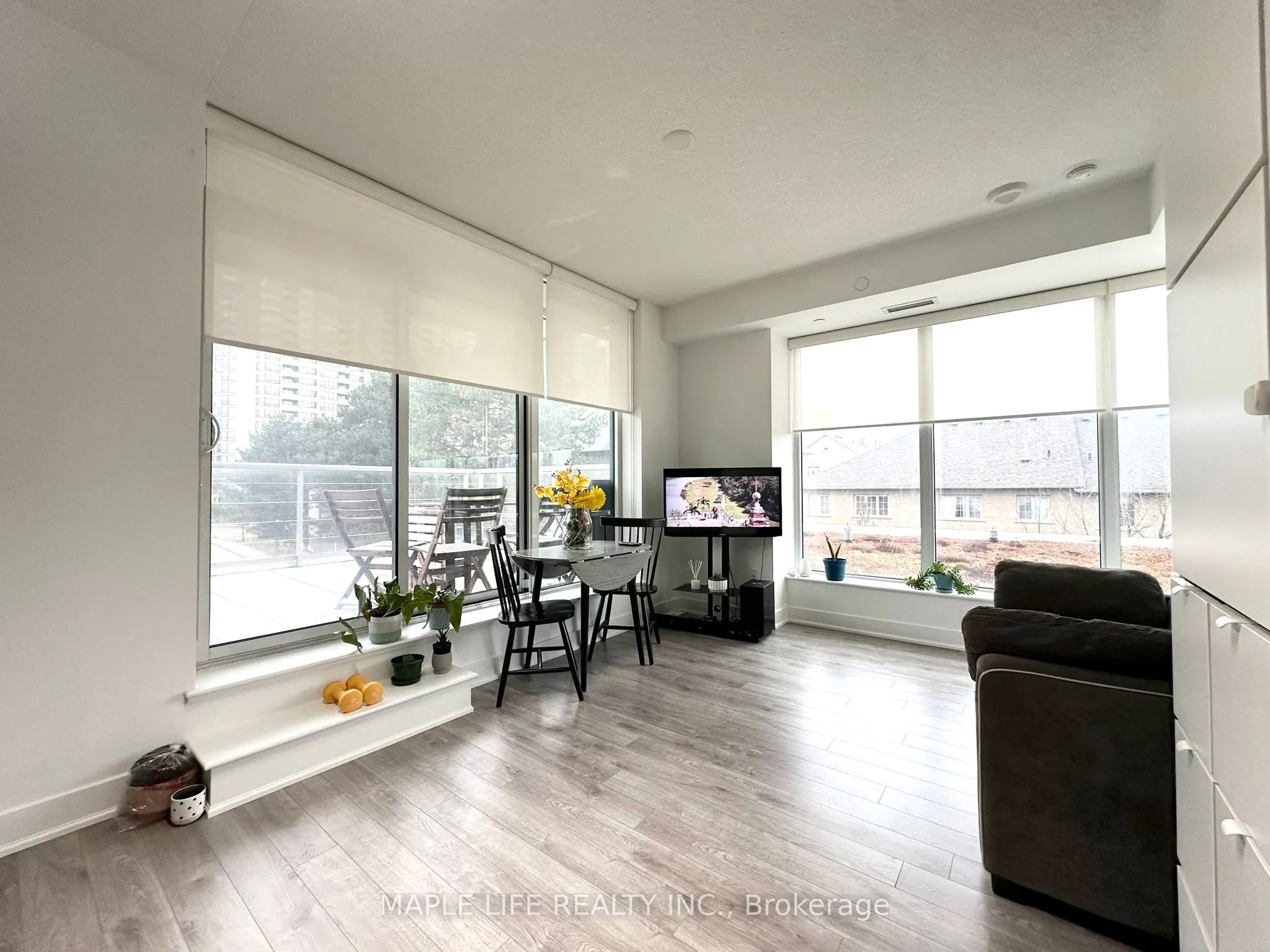 88 Sheppard Avenue E, #312