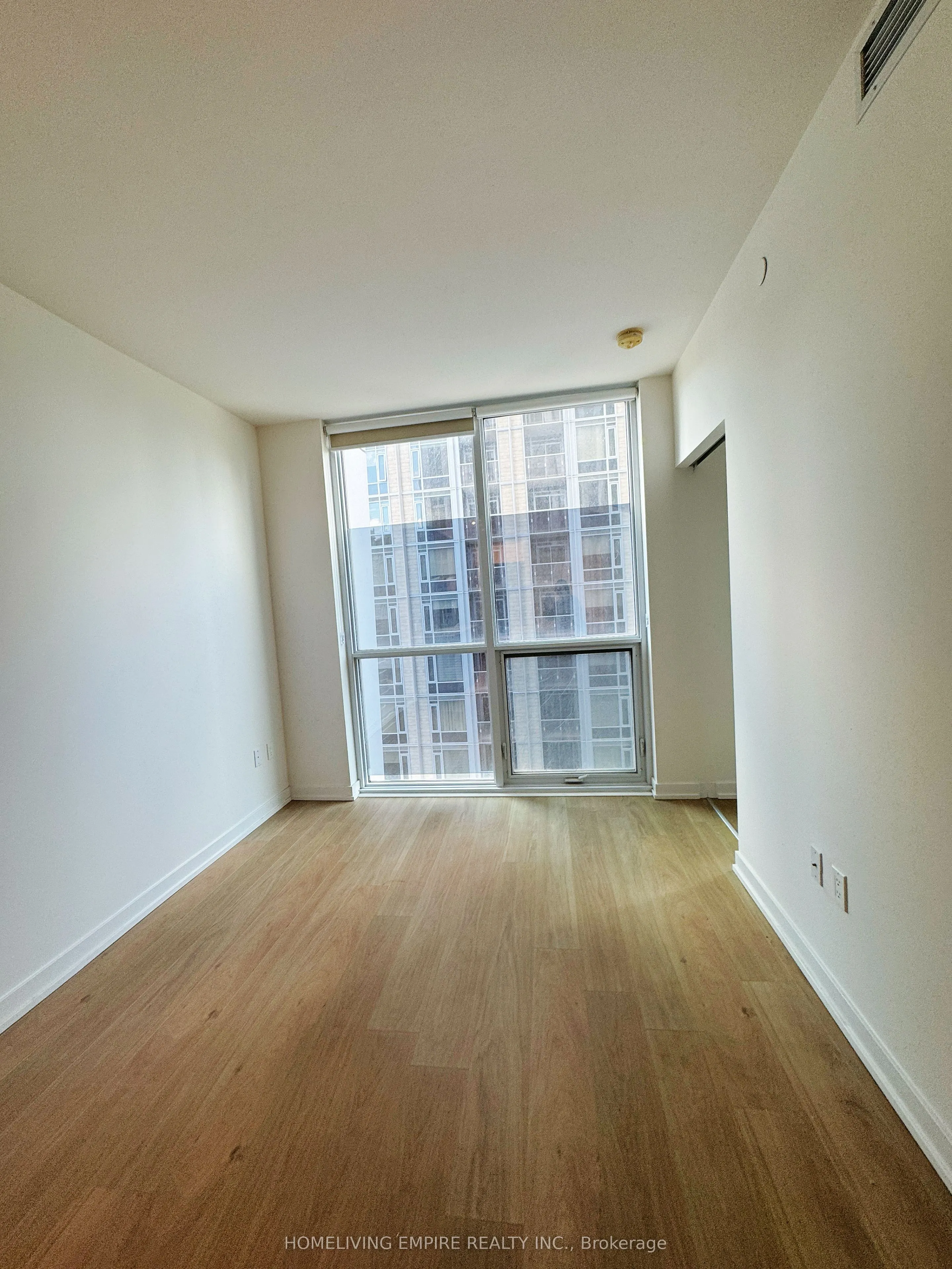 1 Yorkville Avenue, #1703