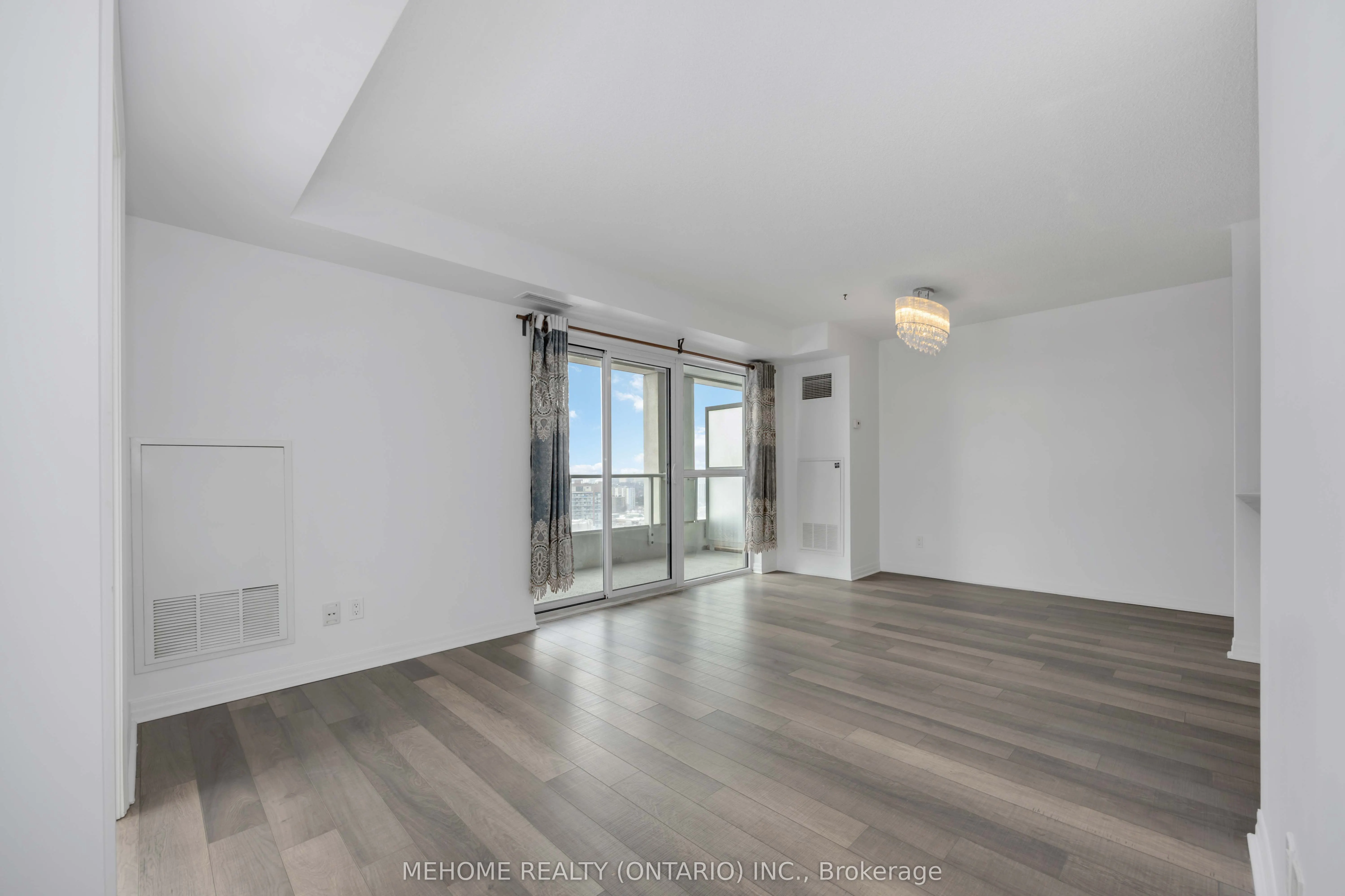 275 Yorkland Road, #2610