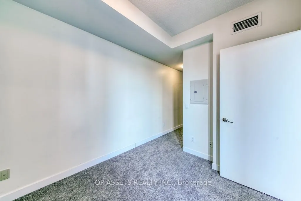770 Bay Street, #1613
