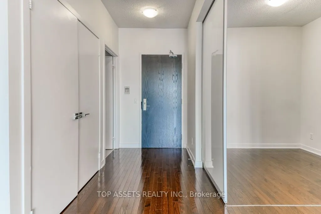 770 Bay Street, #1613