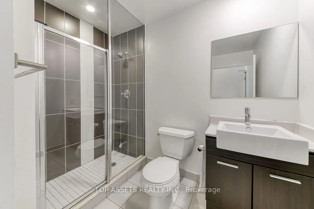 770 Bay Street, #1613