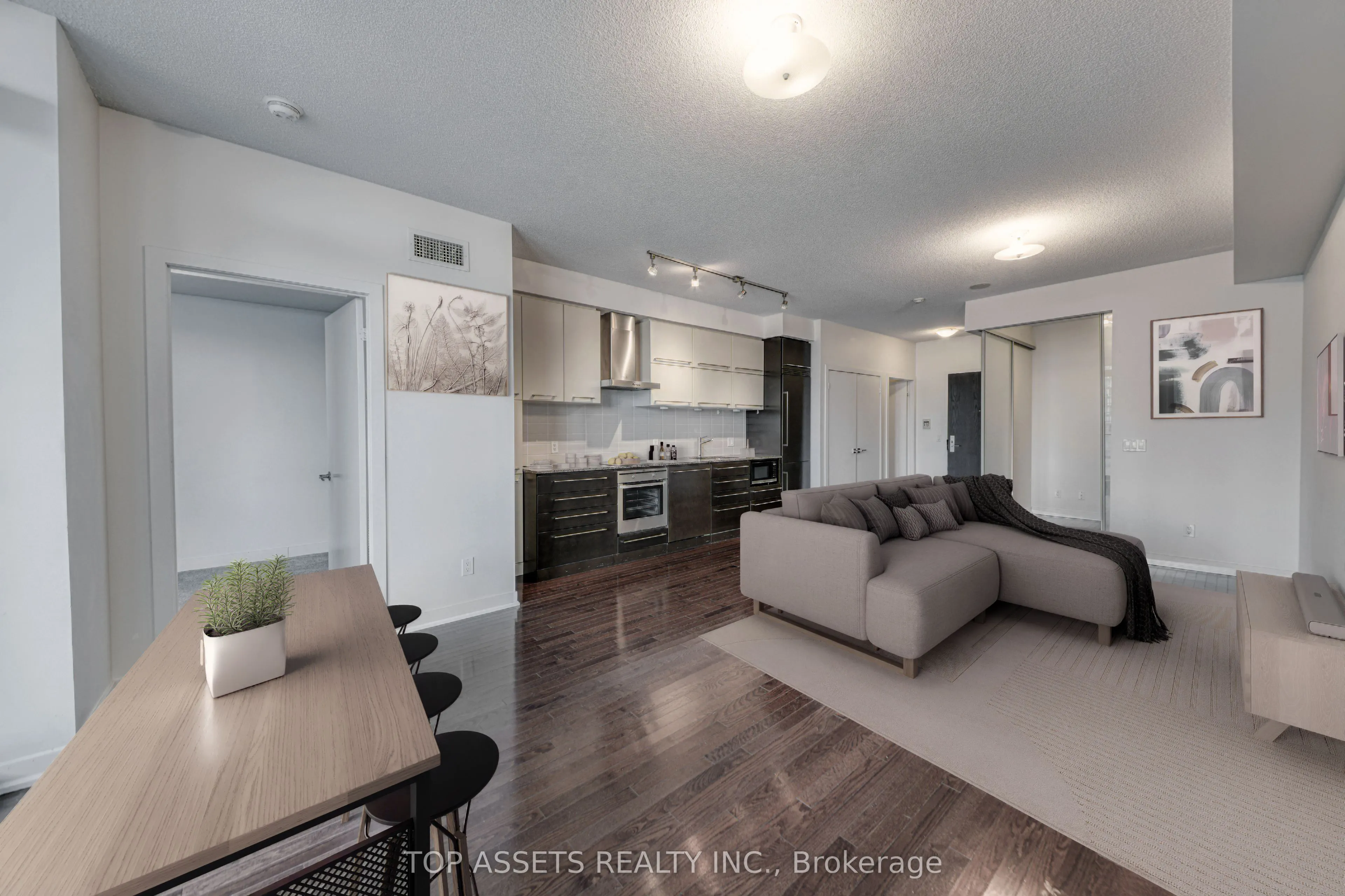 770 Bay Street, #1613
