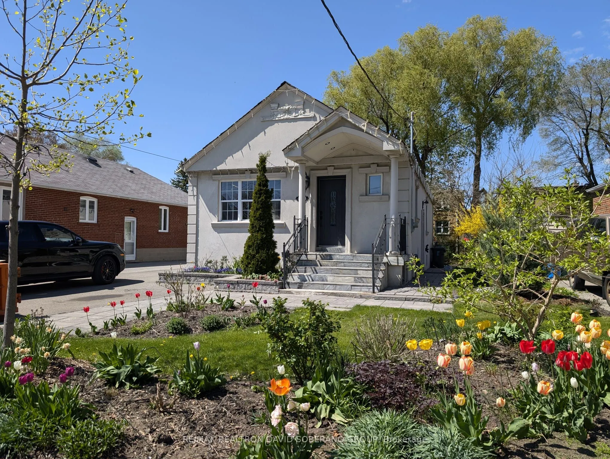 46 Cadillac Avenue, #MAIN FLOOR