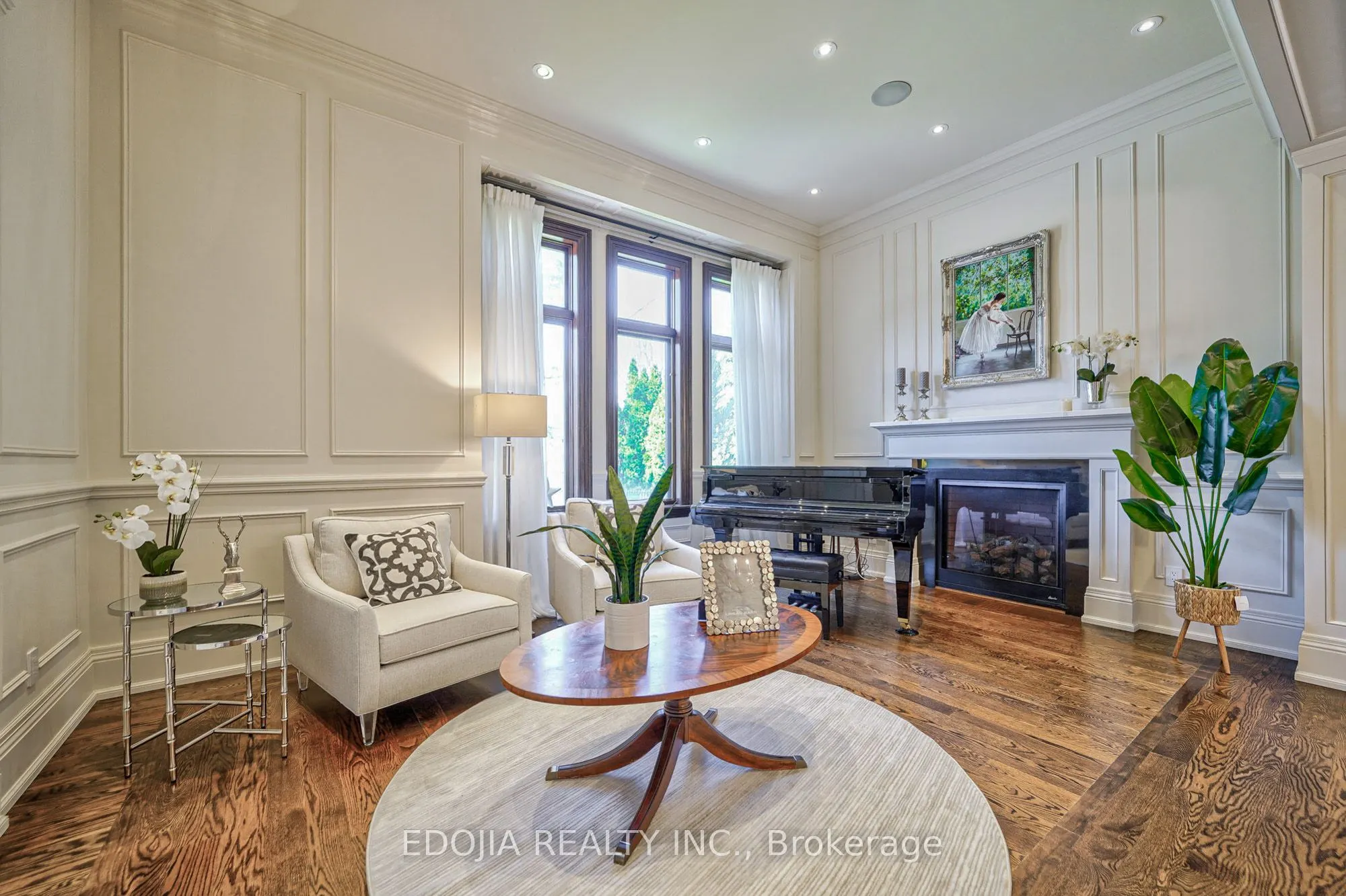 141 Highland Crescent