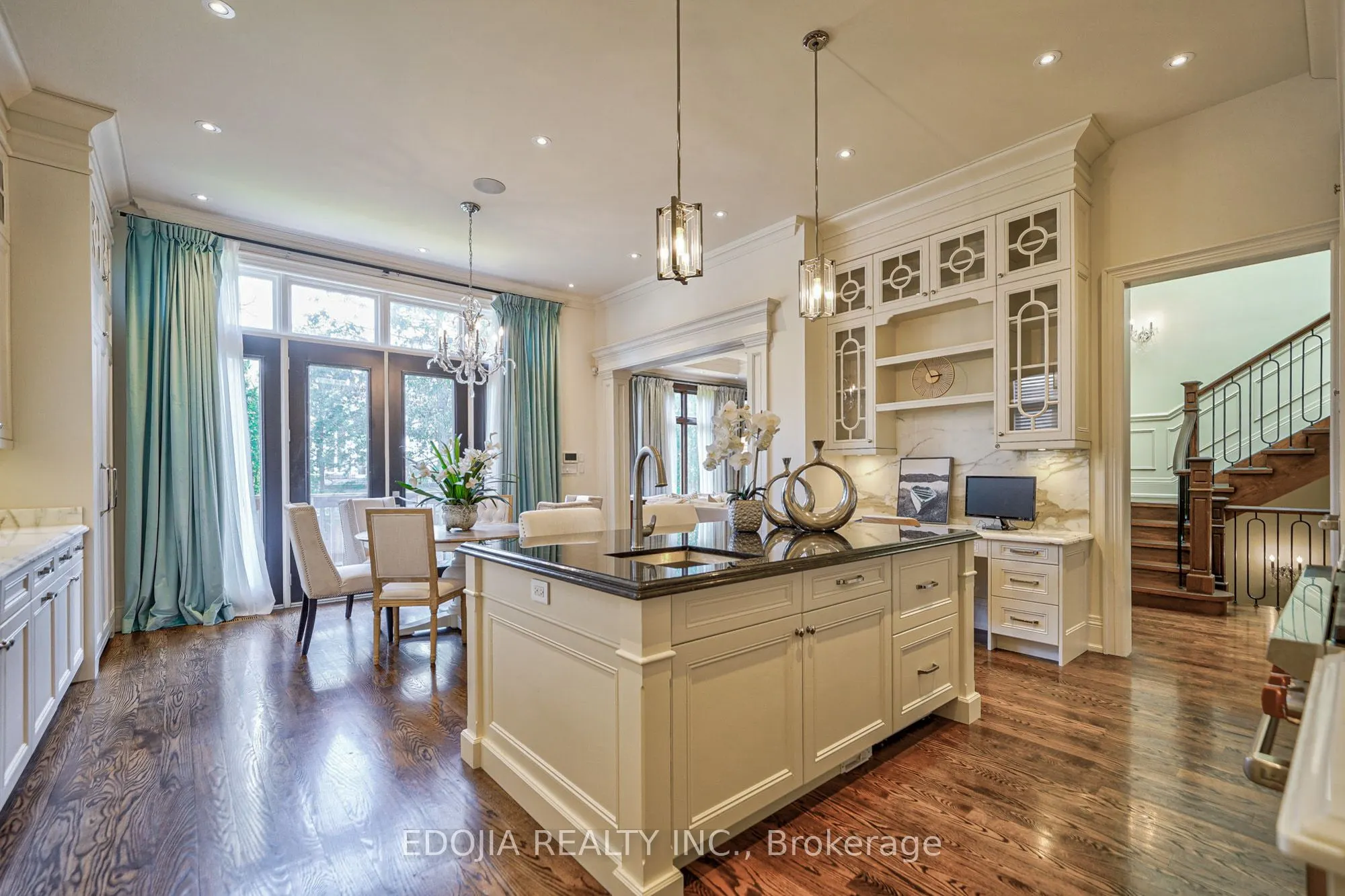 141 Highland Crescent