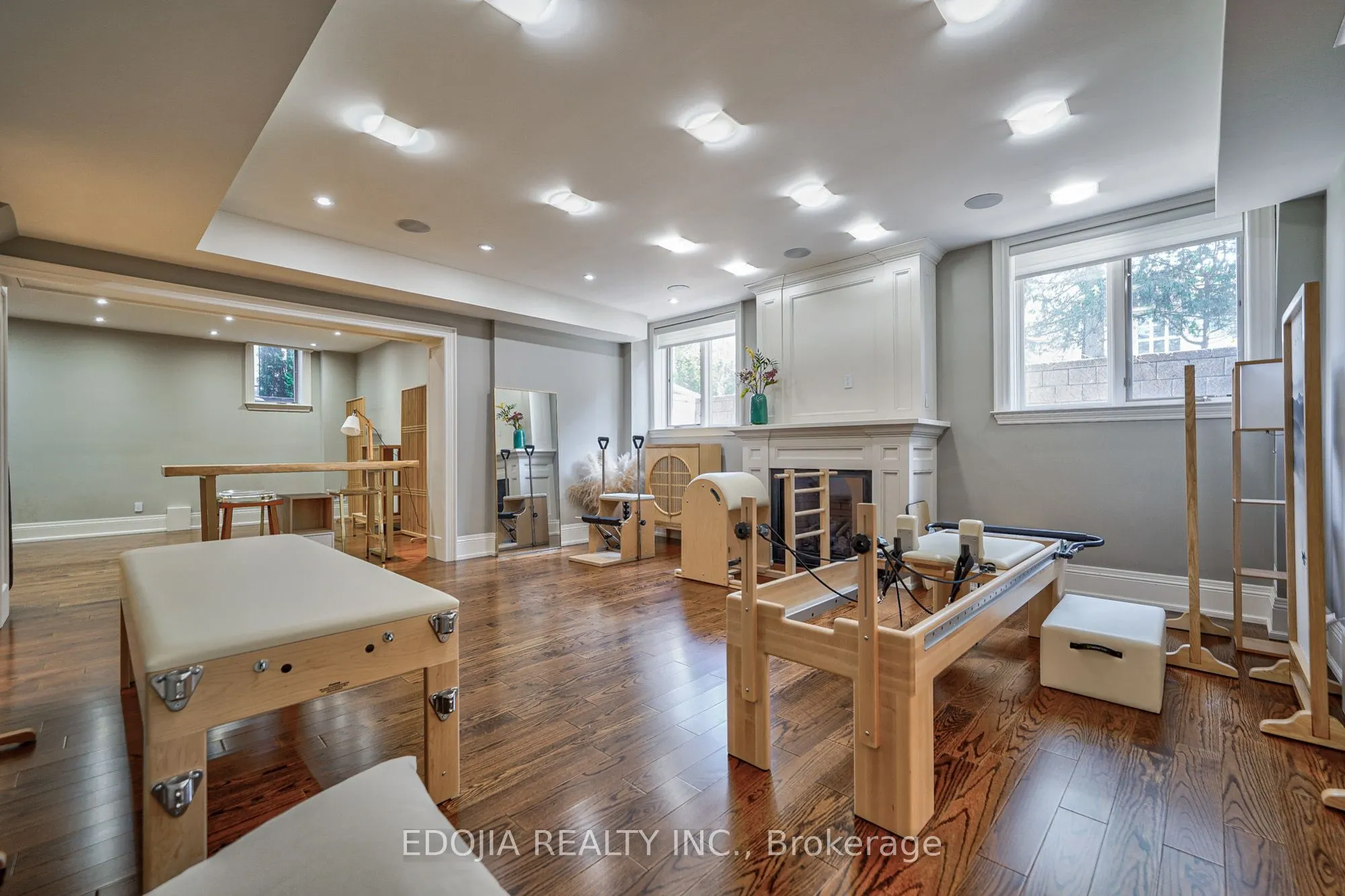 141 Highland Crescent