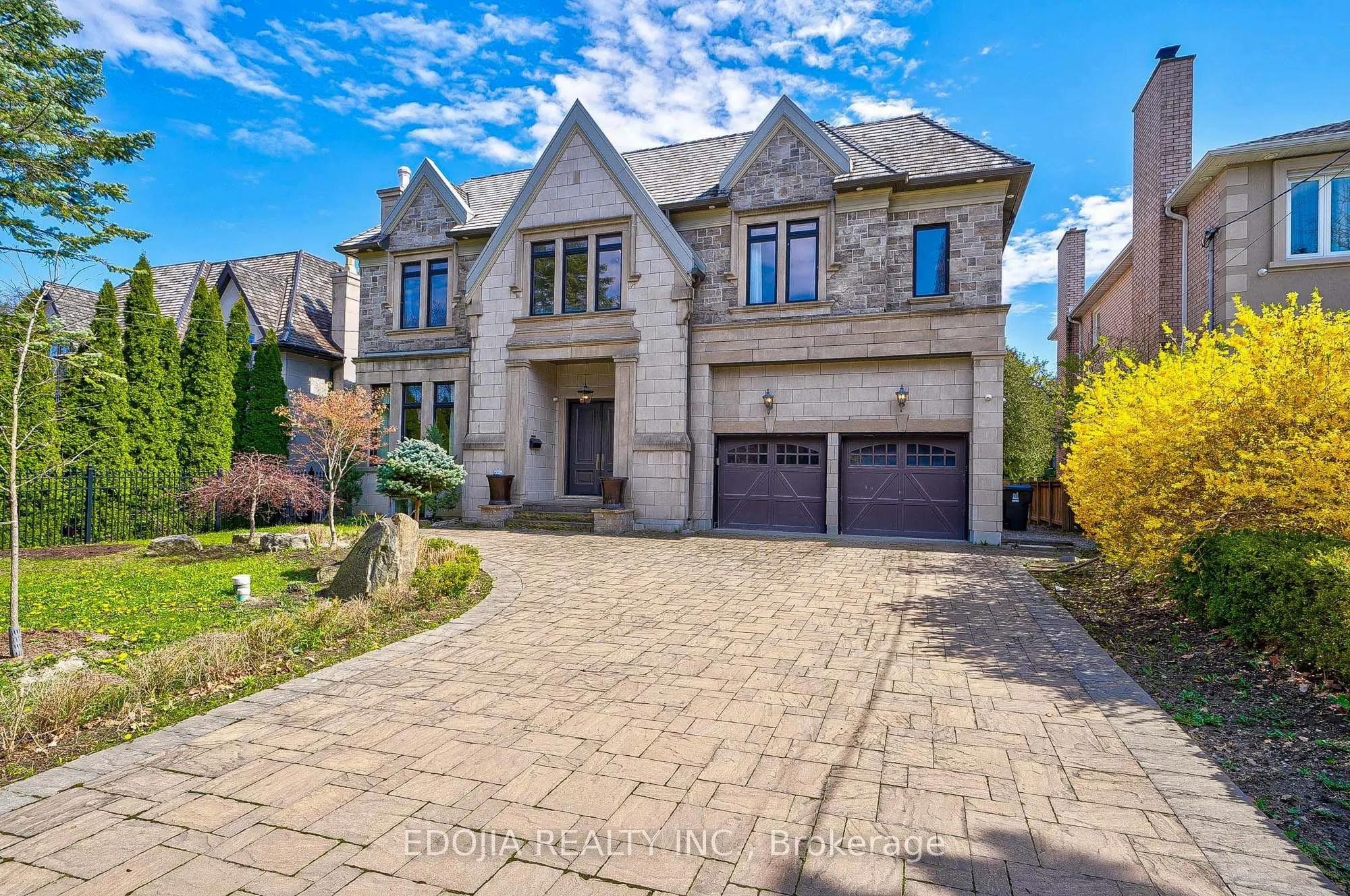 141 Highland Crescent