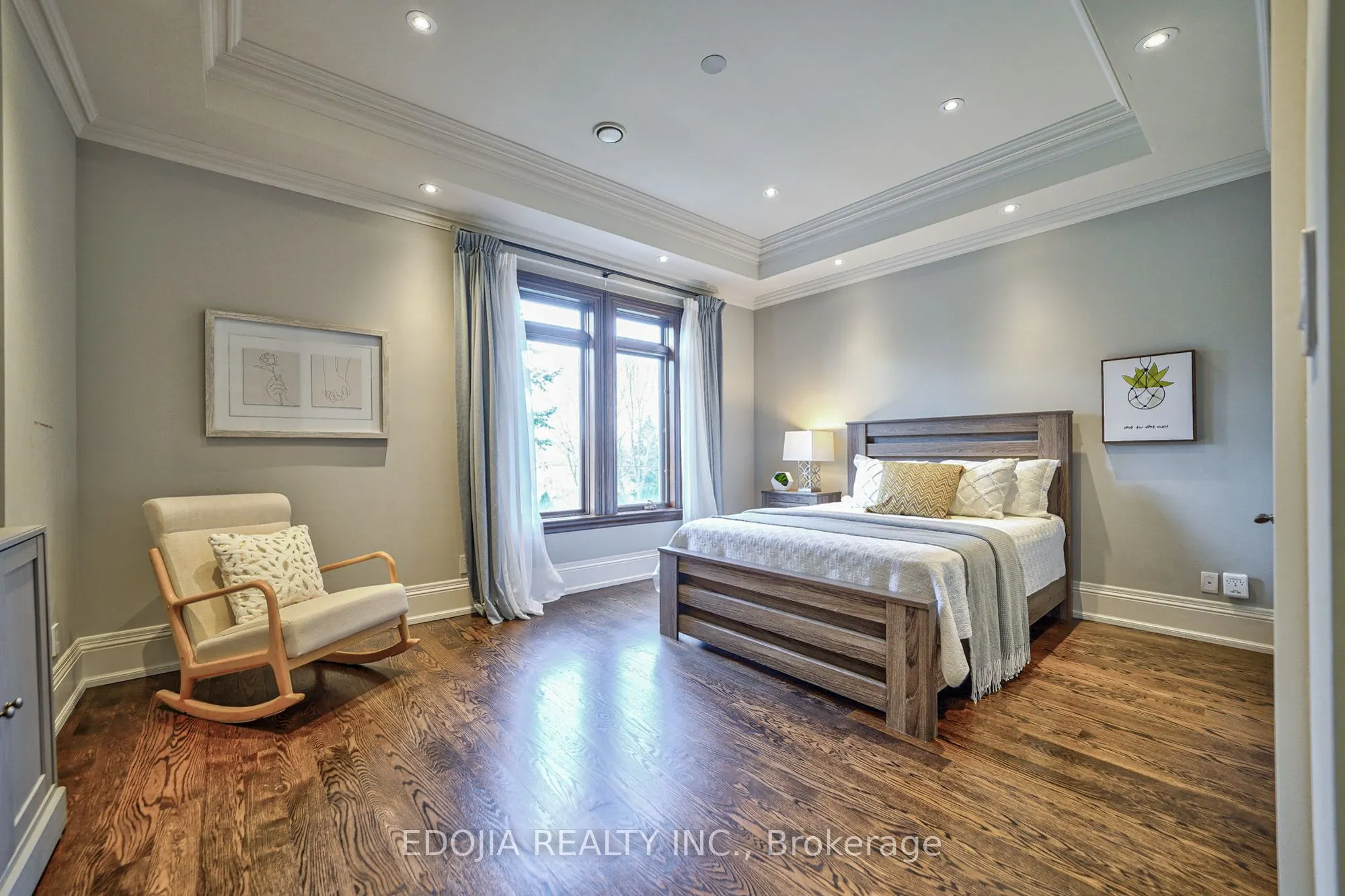 141 Highland Crescent