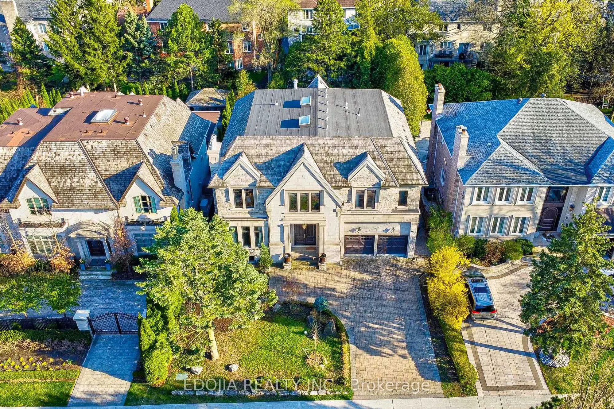 141 Highland Crescent