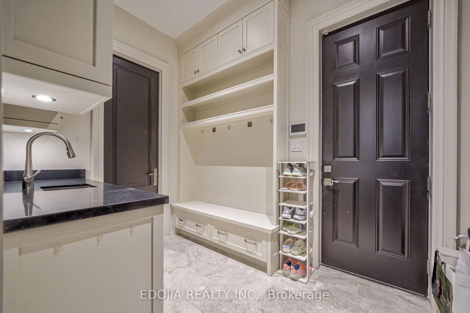 141 Highland Crescent