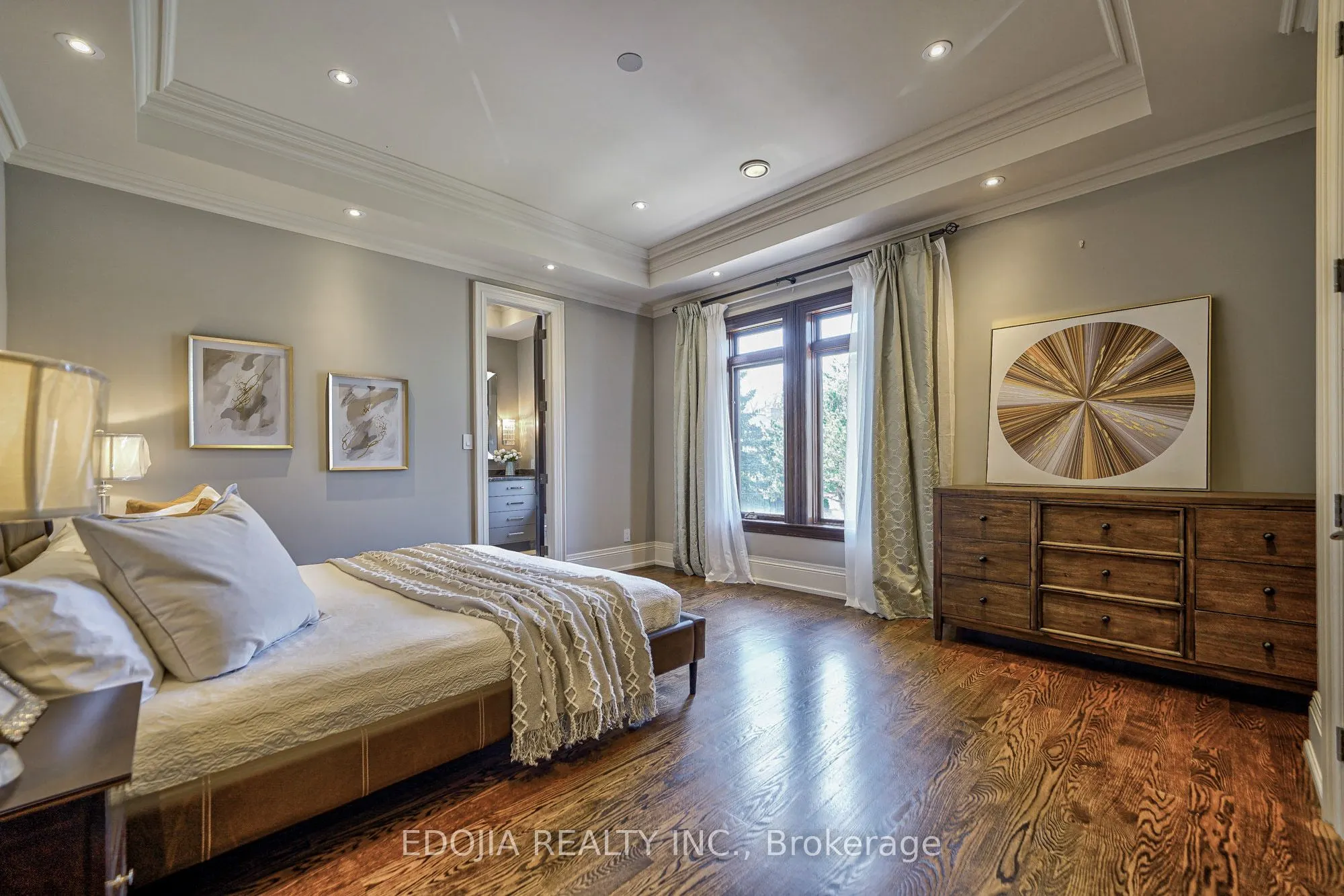 141 Highland Crescent