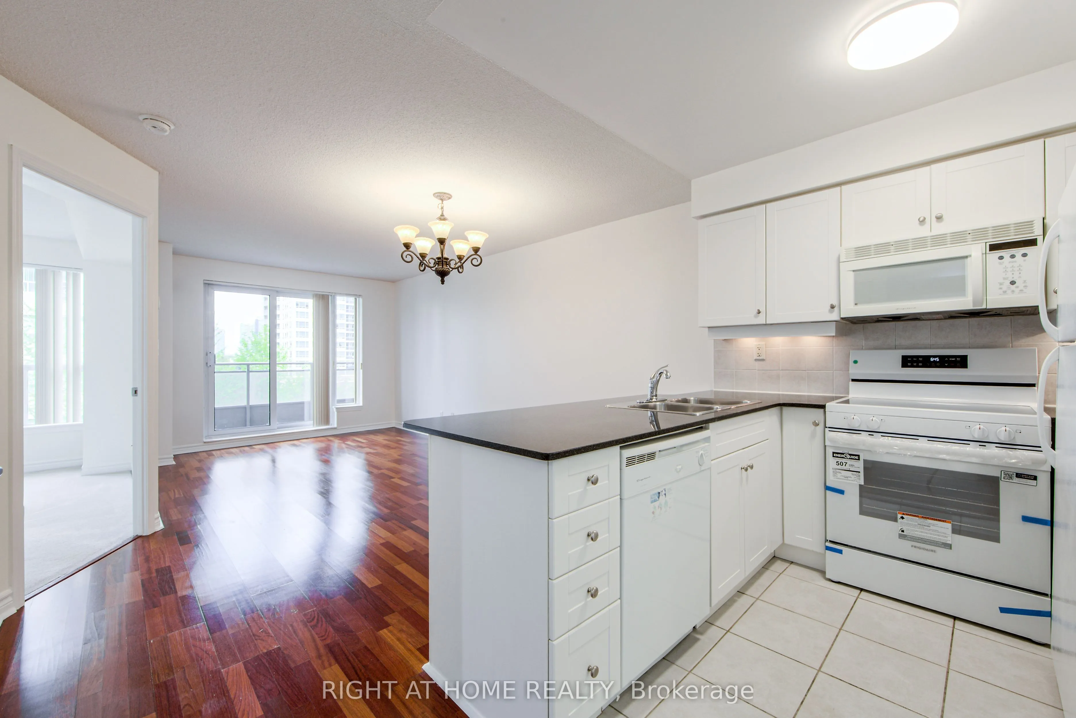 19 Barberry Place, #410