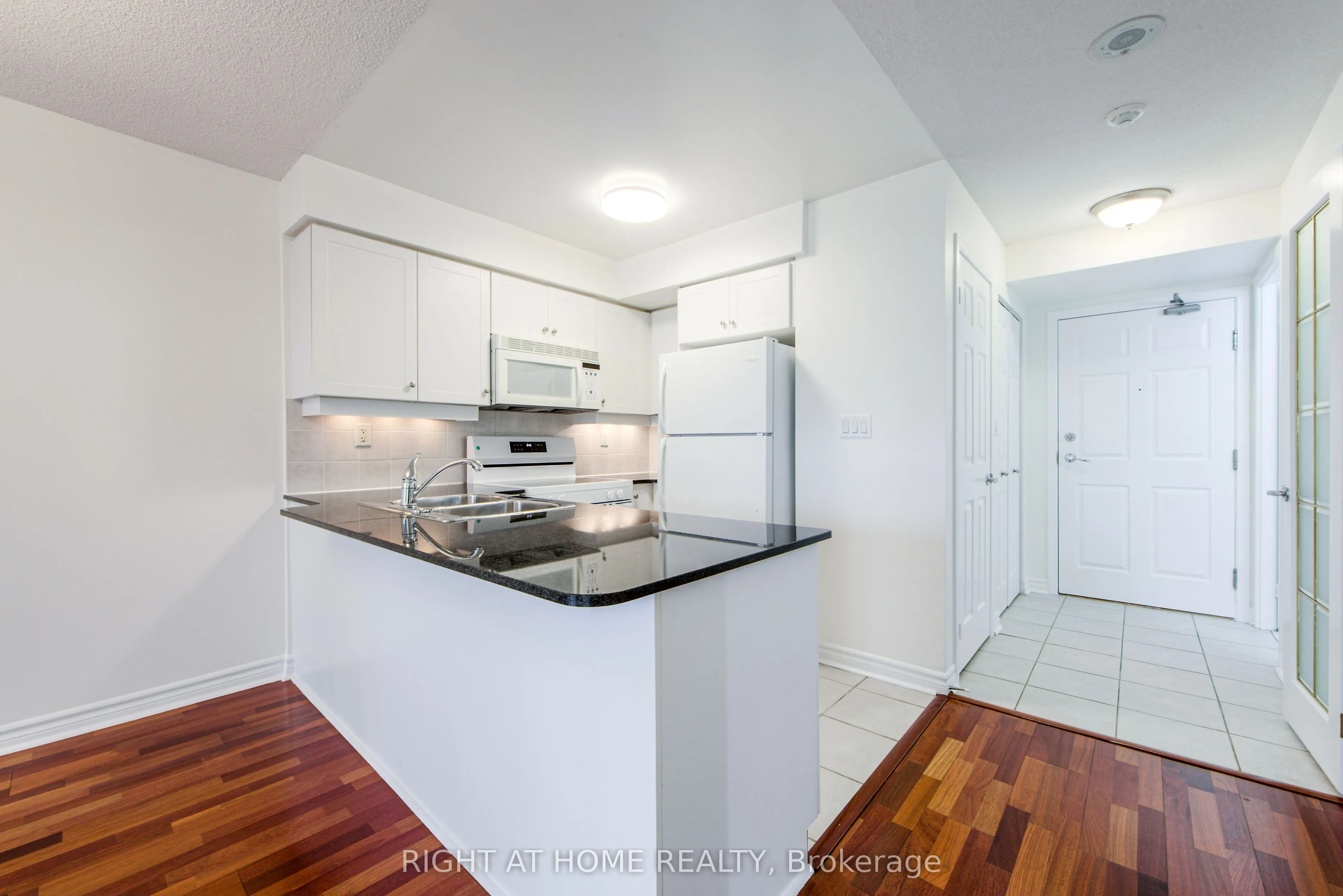 19 Barberry Place, #410