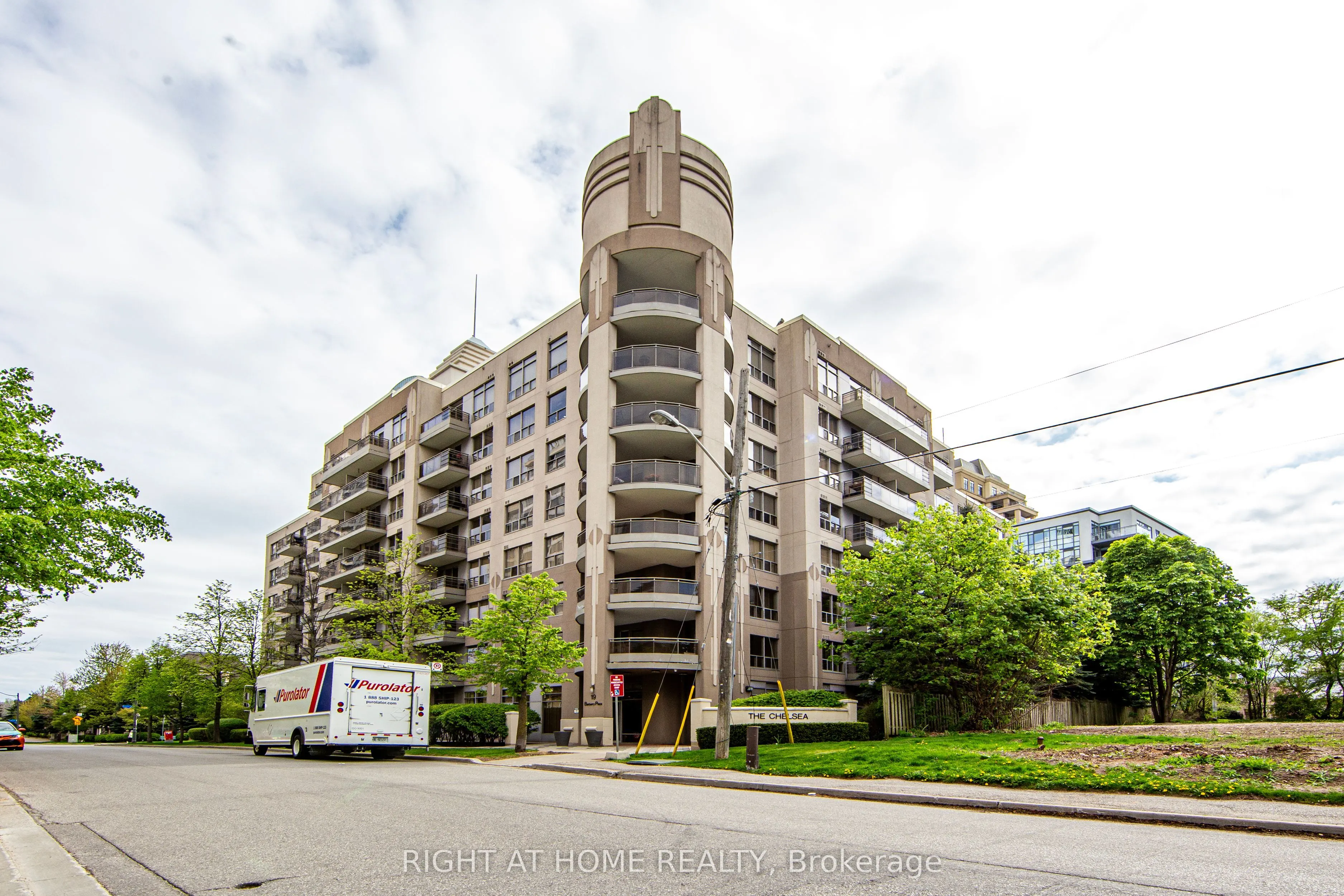 19 Barberry Place, #410