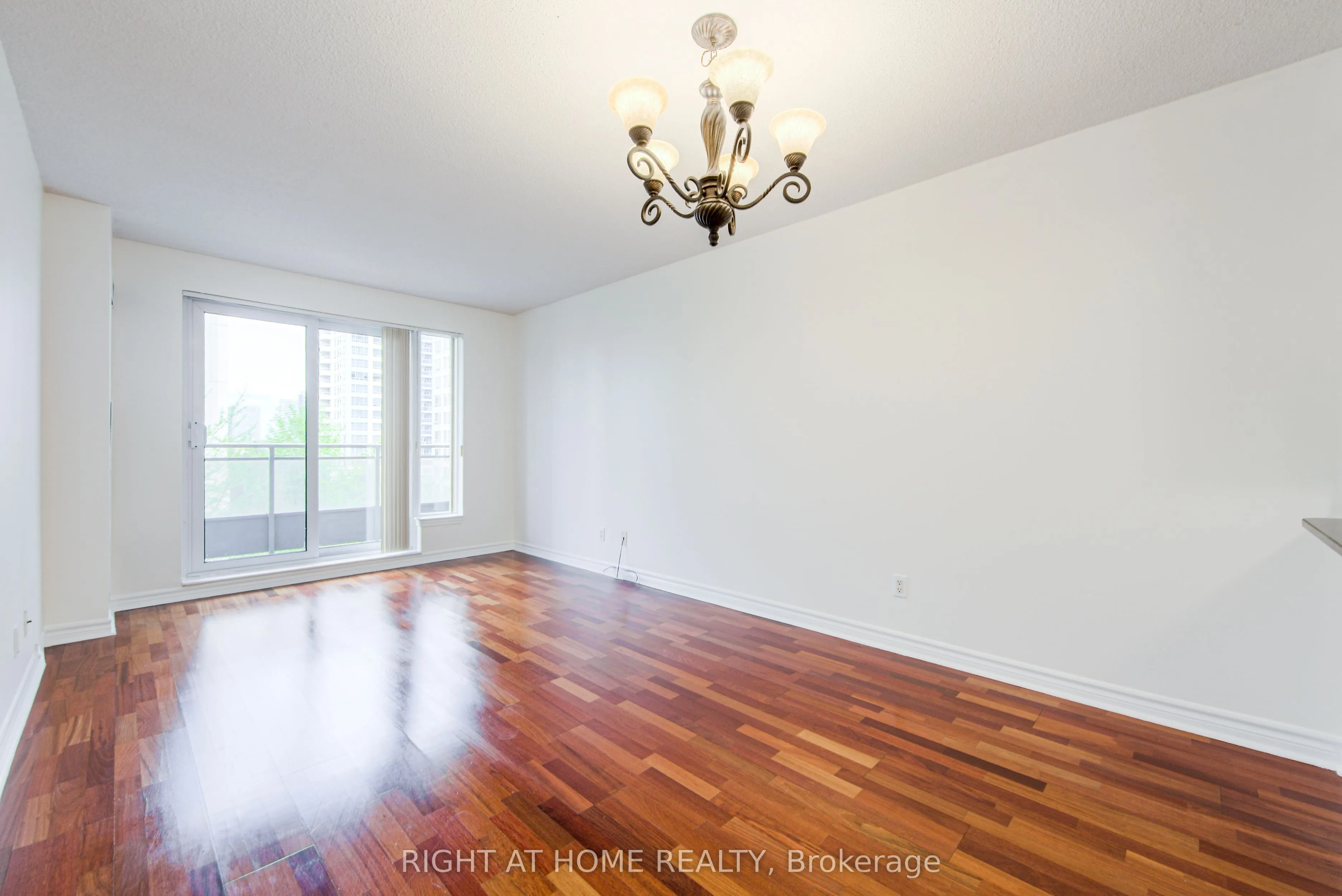 19 Barberry Place, #410