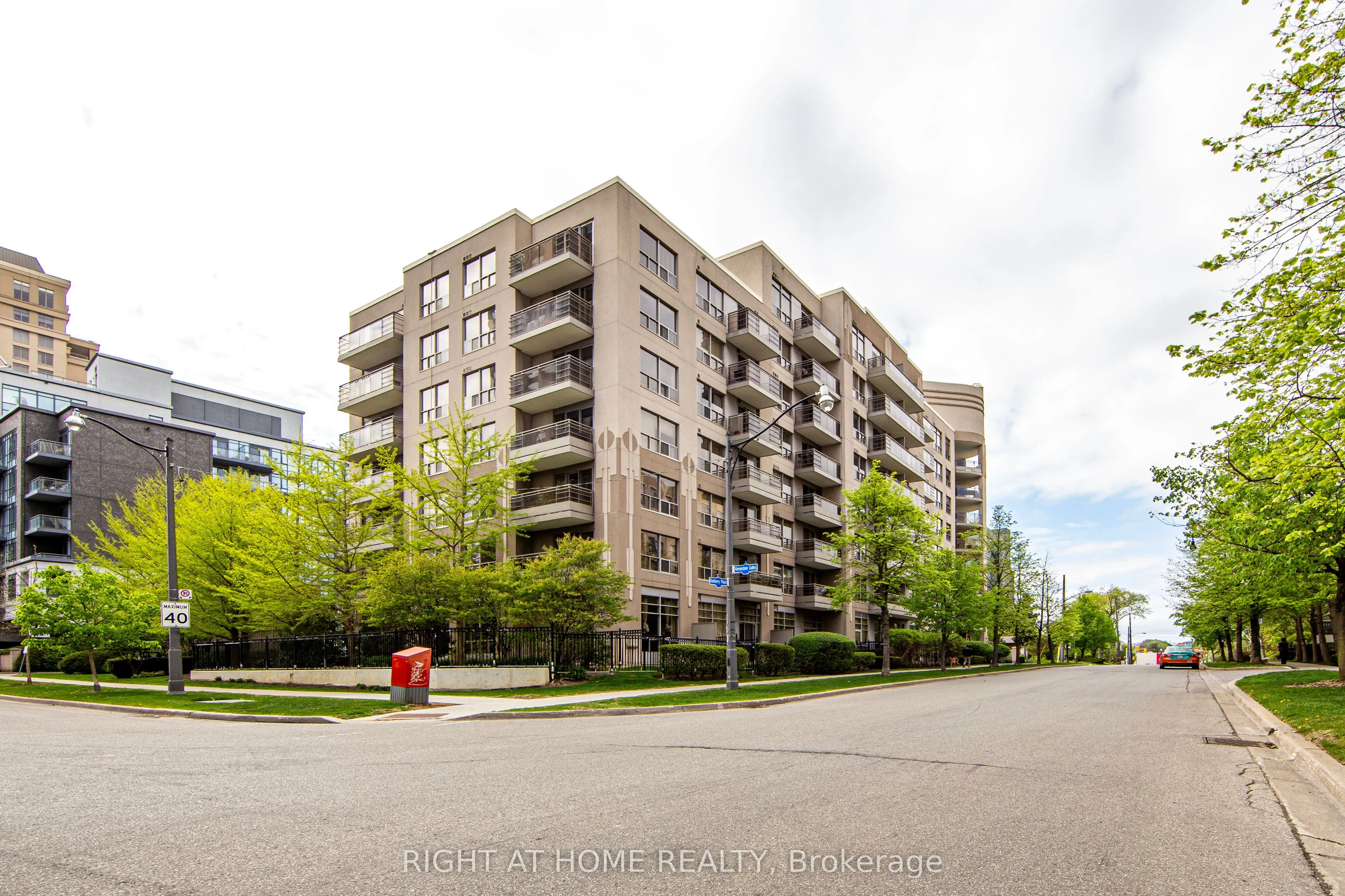 19 Barberry Place, #410